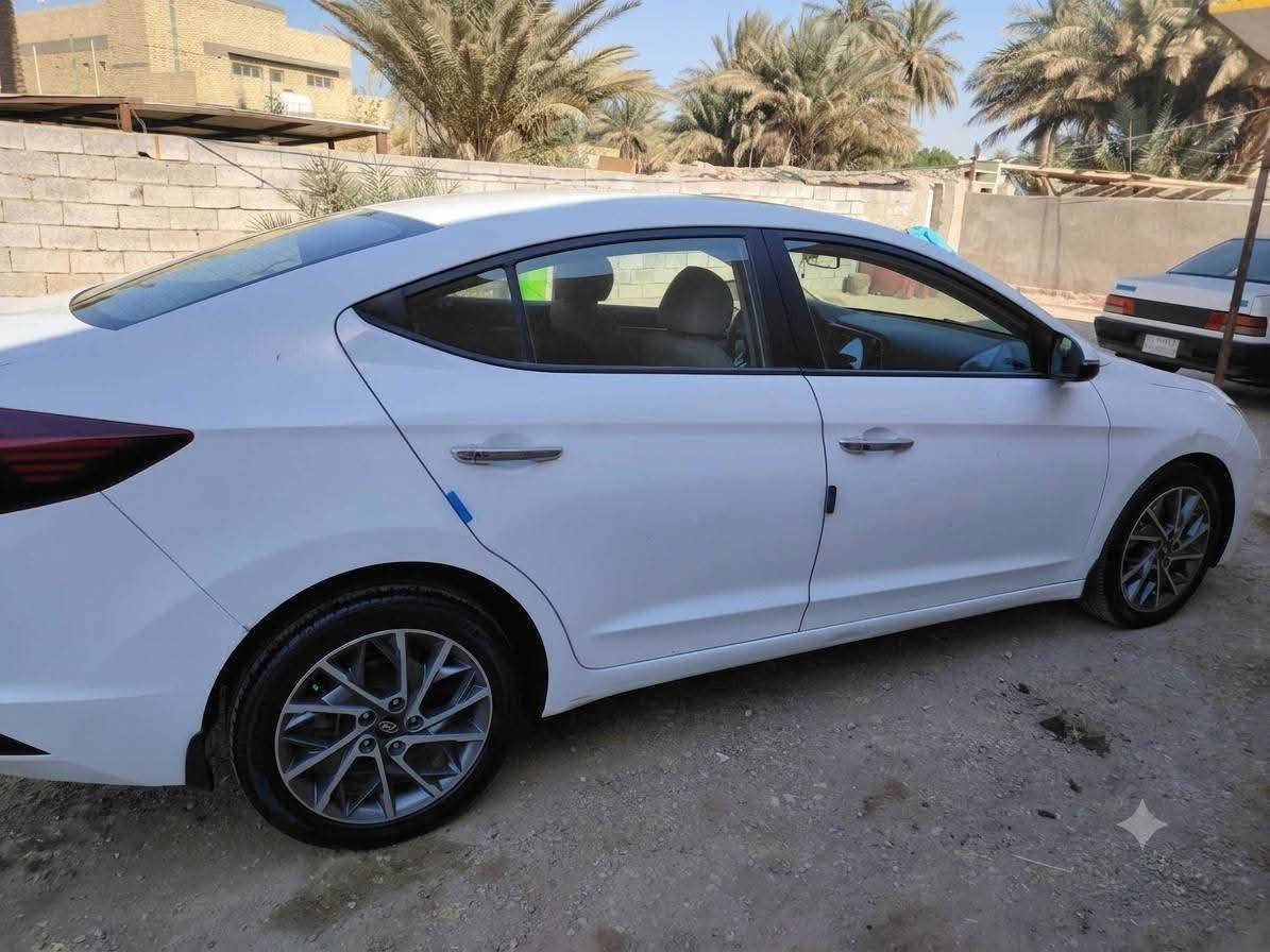 النترا ١٩ رقم بغداد  200دوش  فول مواصفات خليجي مكفوله من الدعاميه لدعاميه السعر ١٥٥ رجاءاً المايعجبه السعر خل يعبر المنشور مكان السياره ديوانيه للإستفسار ***********
