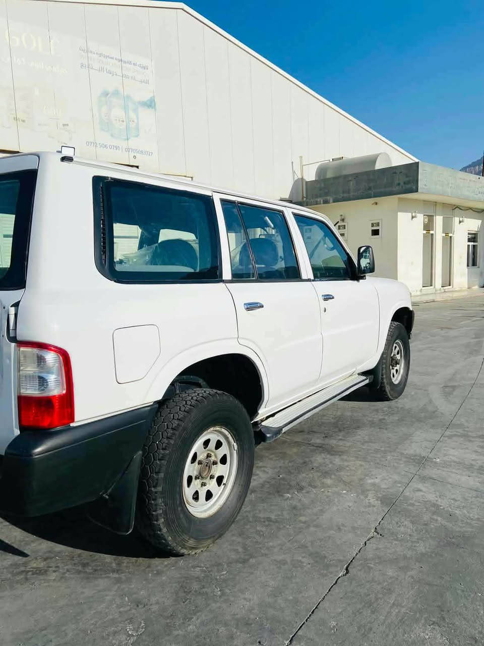 نيسان باترول • غاز وبنزين • دخان