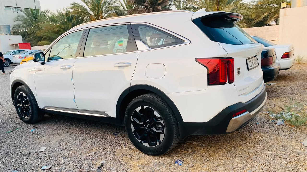 يتوفر لدى معرض حمو لتجارة السيارات
للبيع  للبيع
سورنتو خليجي
رقم سليمانيه
موديل 2025
كلين شرط
محرك 4
ماشية 35000 بعدها عالوكالة
گير ماووس
مدوشمة كامل 
السعر 268 💵وبيها مجال للشراي
للأستفسار:الاتصال بالرقم التالي/
*********** 📱
او مراسلتنا على الخاص 
واتس آب✅
ماسنجر✉️
#موقعنا_العلم_الشارع_الرئيسي_قرب_الحي_الصناعي📍
