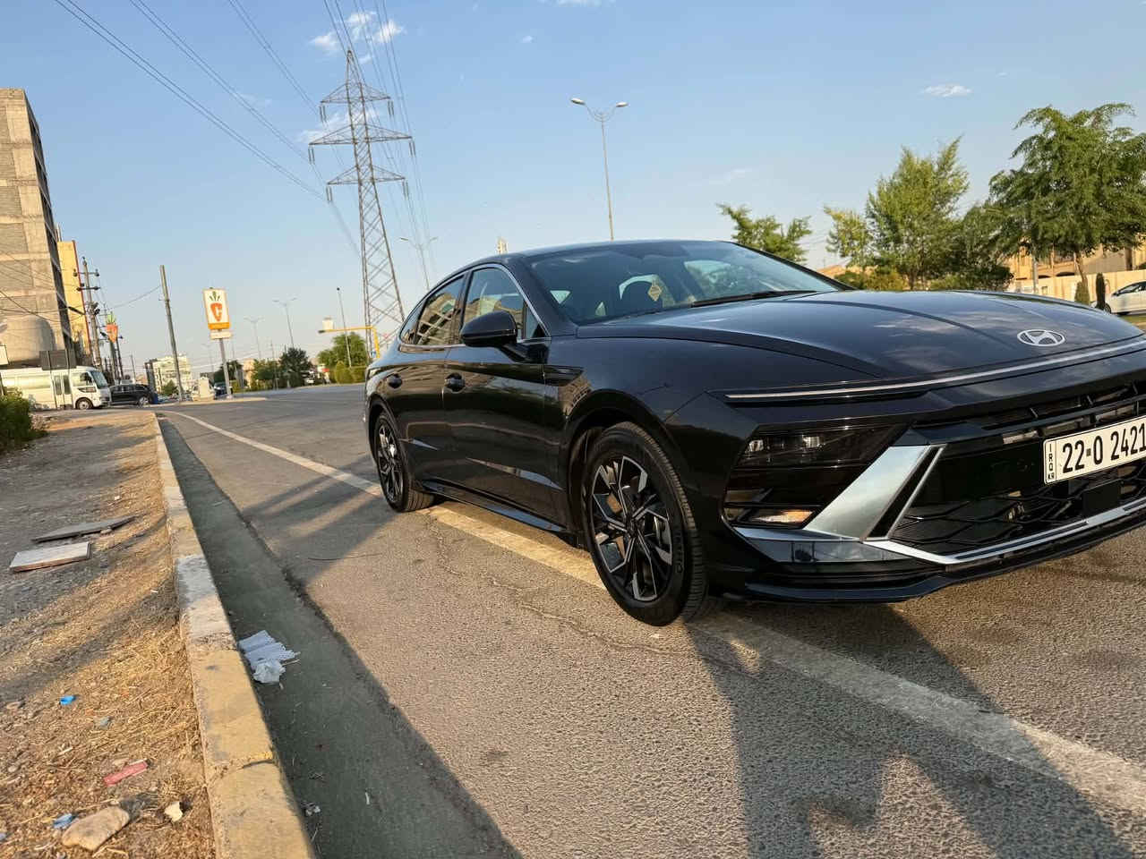 سلام عليكم
هونداي سوناتا 25لون اسود متغير 

نص مواصفات رادارات اتو هولد كروز سرعه تدفئه كشنات الامامي كرسي السائق كهرباء 

حادثها جنطه نفسه صبغ بارد شي بصيط بالجاملغ الخلفي الايمن السياره بدون ايرباك كلها سليمه مكفوله شاصي لغد بدون اي دواخل 

ماشيه 26 ميل 

السياره خير من الله مناقصها اي شي دخول جديد مصار شهرين من اترقمت بسمي 

سعرها 183بيها مجال بصيط 

للستفسار ***********

