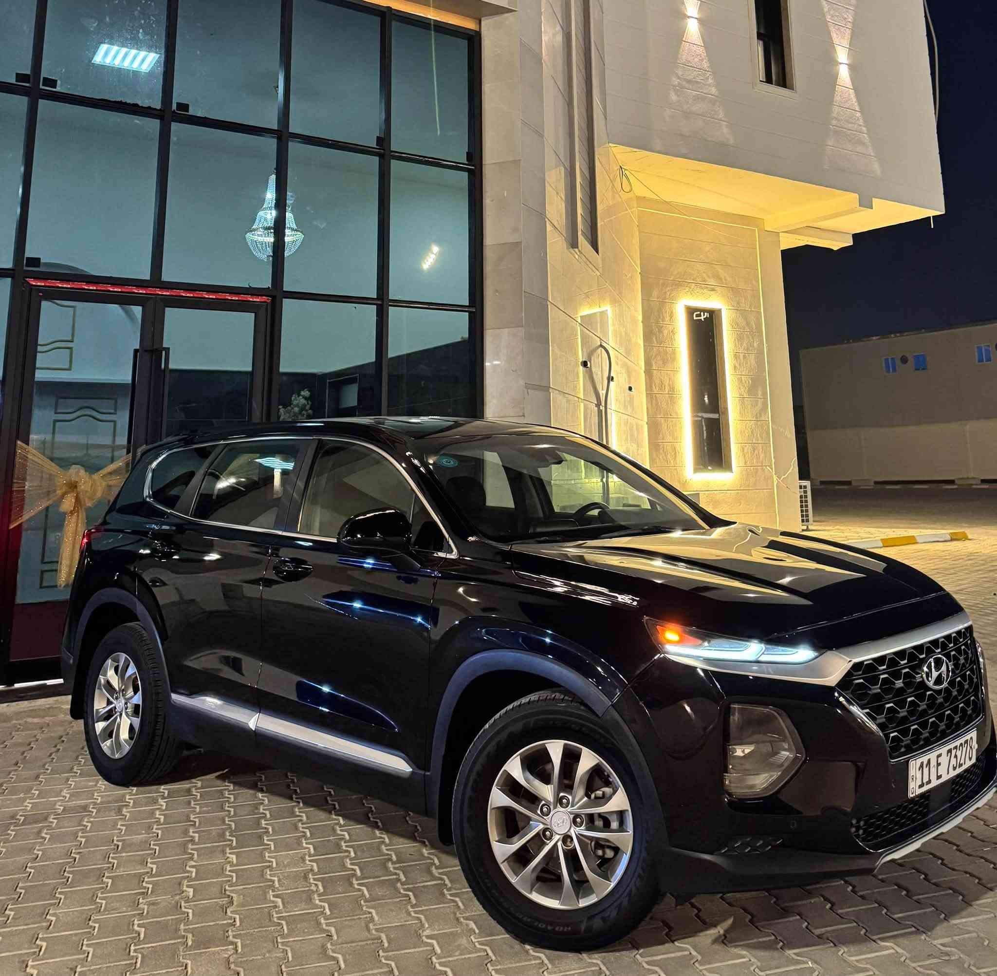 السلام عليكم 👋🏻
HYUNDAI SANTAFE  هونداي سنتافيا 
موديل 2020 
اللون Black 🖤
الممشى 70 Mi 
رقم جديد هزة جديدة سنوية اصدار جديد 
فقط تكلفك نقل ملكية بأسمك .. 

مواصفات 
شاشة كبيرة.ويل كب.رادر امامي.توقف ذاتي.كامرة خلفية.حساسات امامية.لد امامي زنون.سايد بريك بصمة.تحكمات جهتين.اوتو هولد.تحديد مسار .
 
حادث فقط دعامية امامية ومبدله اصلية نفس اللون 🖤
السيارة بدون صبغ بدون شاصي بدون لغد بدون ايرباك 
محرك سليم 
كير سليم 
صدر امامي وخلفي جديد
تبريد ثلج 
مسويلها ادامه كاملة (نوزلات .بلكات فيتبم اصليات ) بولش+حمام السيارة صلوات حلوة ونظيفة وكلشي بلادي ع وضع شركة..
دهن شركة اصلي مبدللها قبل يومين ..
بنزين محسن +سوبر اديرلها سيارتي استخدام شخصي سنوية بأسمي 

عنوان السيارة بغداد العامرية شارع المنظمة 
تلفون 📞 *********** 
السعر  155 وبيها مجال للشراي بسيط انشاء الله
