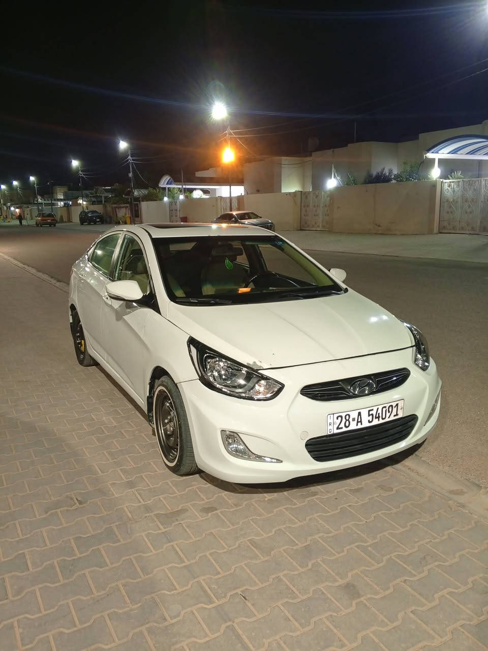 السلام عليكم اكسنت 2015 خليجي فول مواصفات محرك 1600دوش دبل قطره بيها جاملغ وبنيد صدر جديد باتري جديد تبريد منضومه كامله جديده منضومة مي جديده السعر 90 رقم الهاتف ***********

