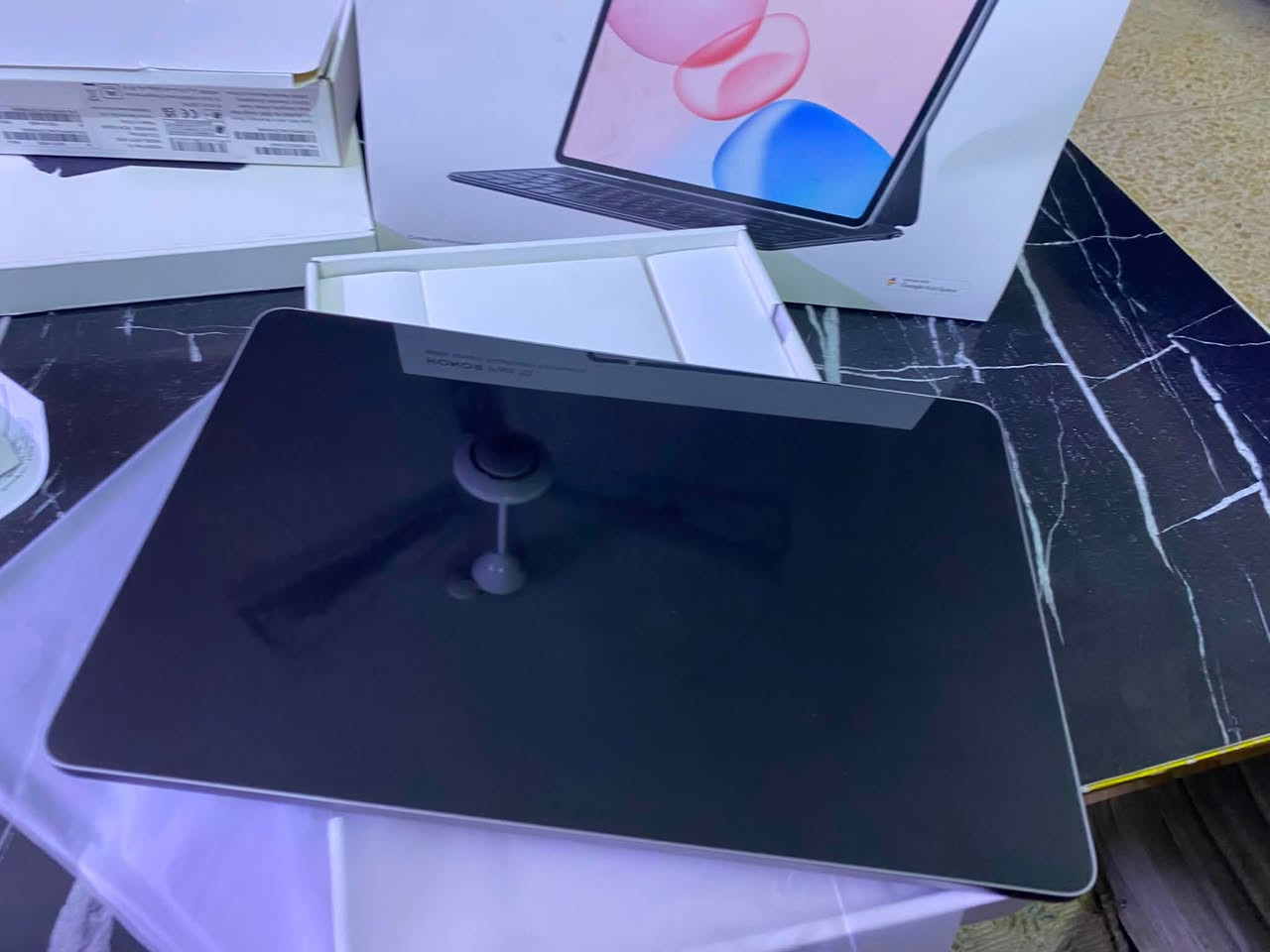 السلام عليكم ورحمه الله
تابلت Honor Pad 10 + كيبورد + قلم Honor
ذاكره 256G
مستخدم شي قليل نظافه١٠٠%
صار تقريبا شهر من مشتري
المكان / بغداد _ الدوره
التواصل / ***********
سعره 500الف مع القلم والكيبورد
