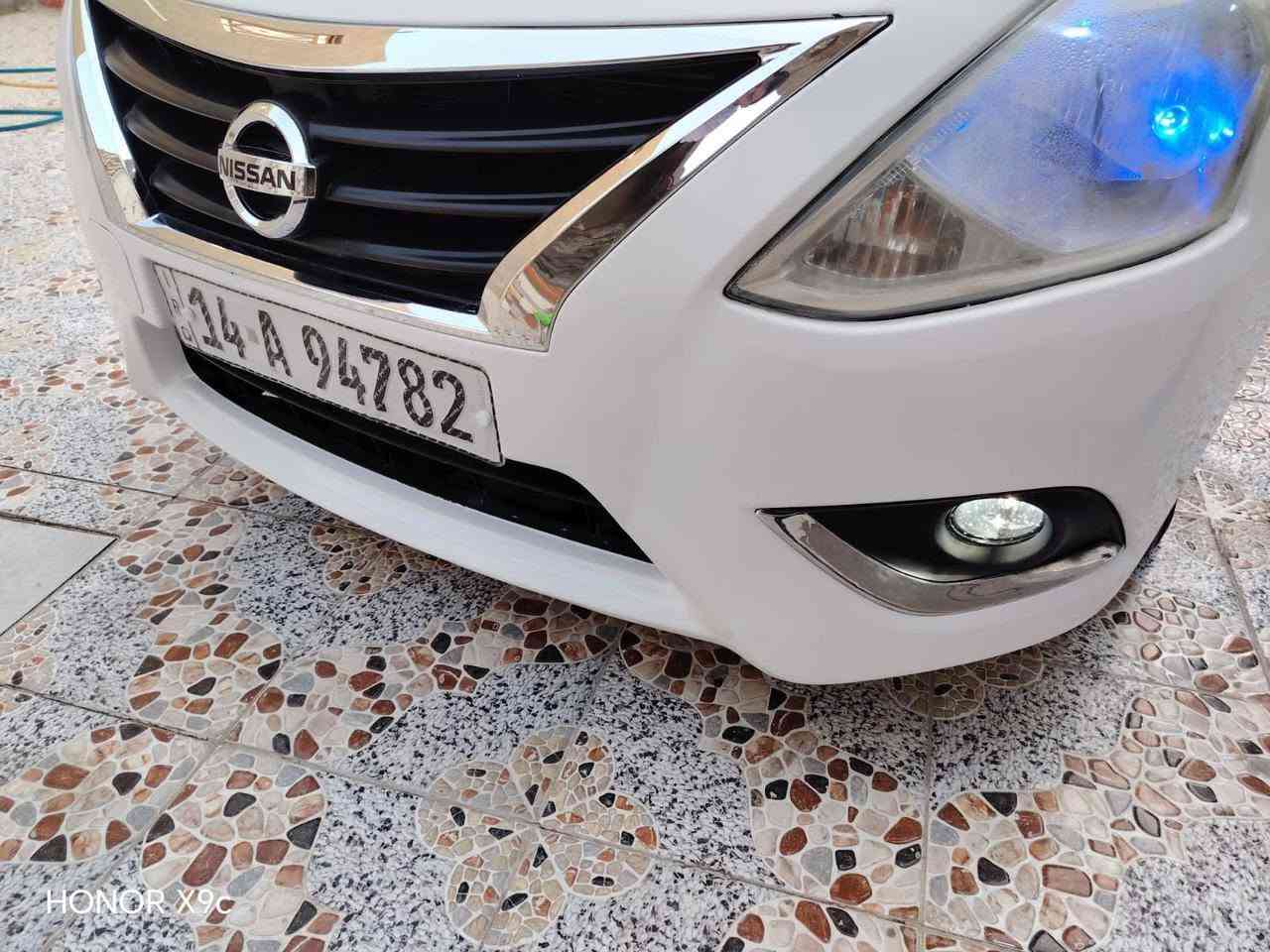 نيسان صني هندي ابو البليته الزركه موديل 16 سياره حلوه ونضيفه وضع شركه كير مكينه مكفولات سياره مكفوله من صبق بيه بس بارد بلجنطه شي بصيط سنويه لل30 تبريد ثلج +تدفئه سعر 90 مكاني ناصريه
***********
