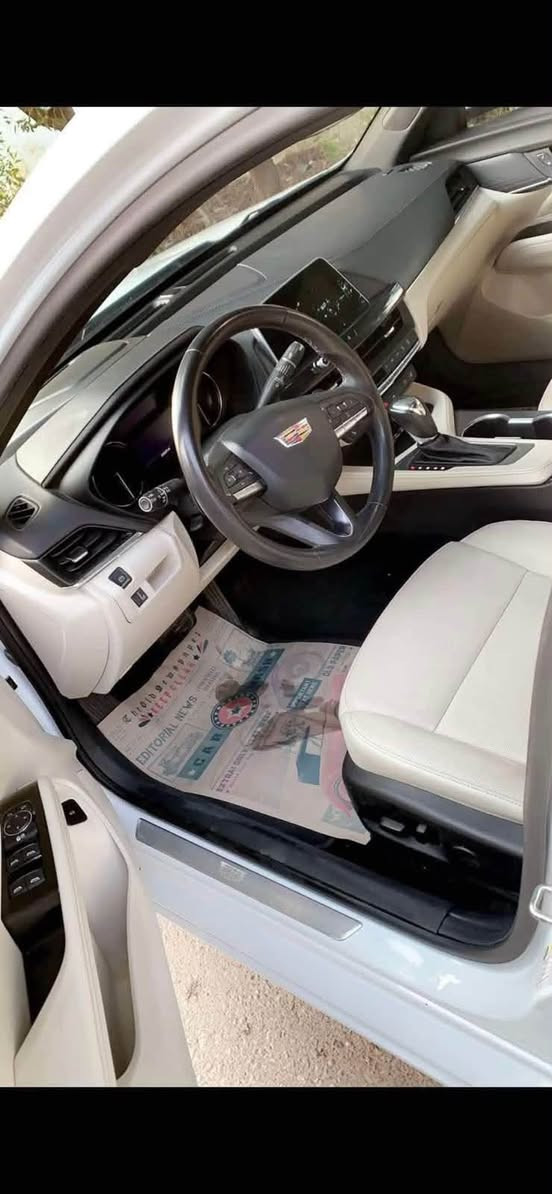 كاديلاك صالون ct4 موديل ٢٢ رقم بغداد محرك 2000 تيربو ماشية ١٥٨ كم تحويل مباشر السعر ١٧ الف قابل للتفاوض مكان السيارة نينوى او الفلوجة ***********
