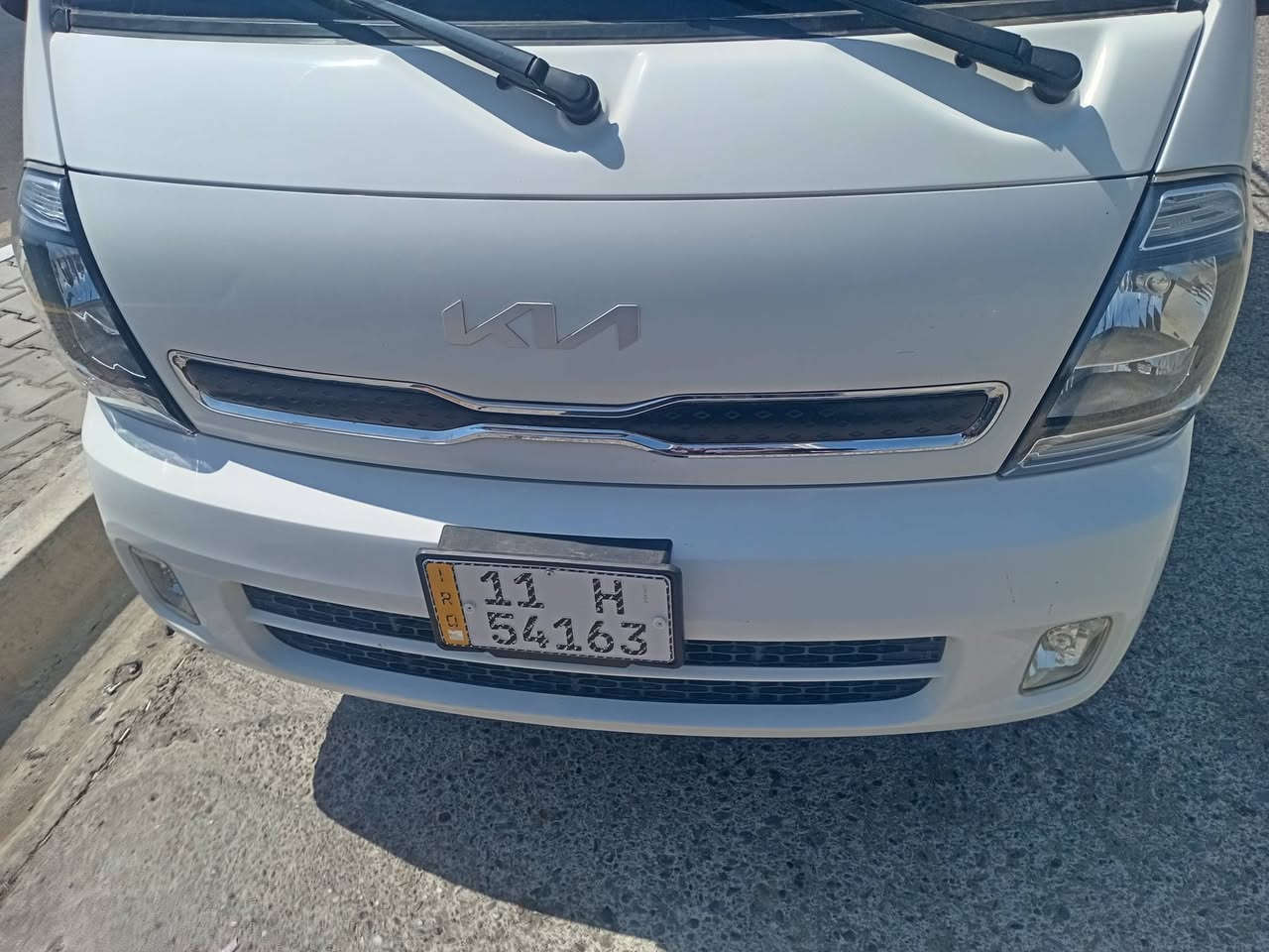 كيا ٢٠٢٤ ماشيه٧٧ عنوان ديالى بلدروز بيهه بهه صبق باربع رقم*********** سعر 150 وبيها مجال
