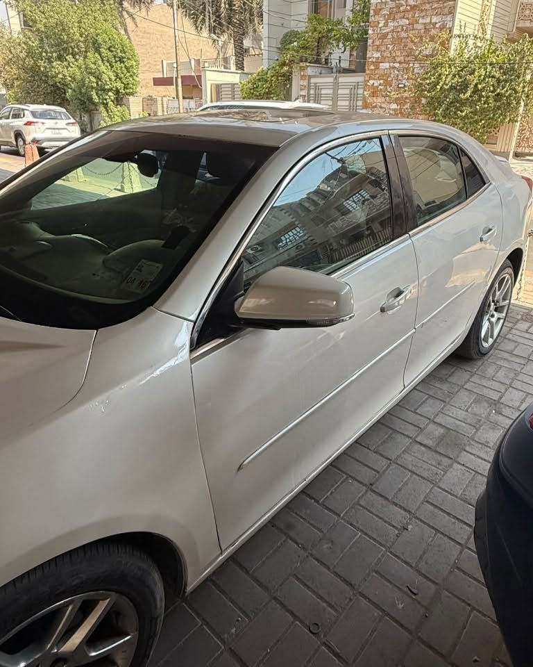 ماليبو ٢٠١٤ للبيع
السياره فول مواصفات
فتحة سقف
بصمة صندوك
داخل عسلي و جوزي 
كشنات كهرباء و جلد مطعم بمخمل
اوتو ستوب
لدات داخليه بالدشبول و البوب بلادي
محرك ٢٥٠٠ تنفس طبيعي
كير ٦ نمر
ويل ١٨
بجم led
مري كهرباء و اشاير بالمري
كير مكينه كفاله 
تبريد ثلج 
حماوه ربع صيف شتى ازدحام معدل ثابته
سياره حادثها جاملغ امامي 
بلاديه لا جطلات لا اخذ لاعب بيها
هزة جديدة و رقم دولي باسمي تحويل ثاني يوم
مكاني بغداد حي تونس
***********

