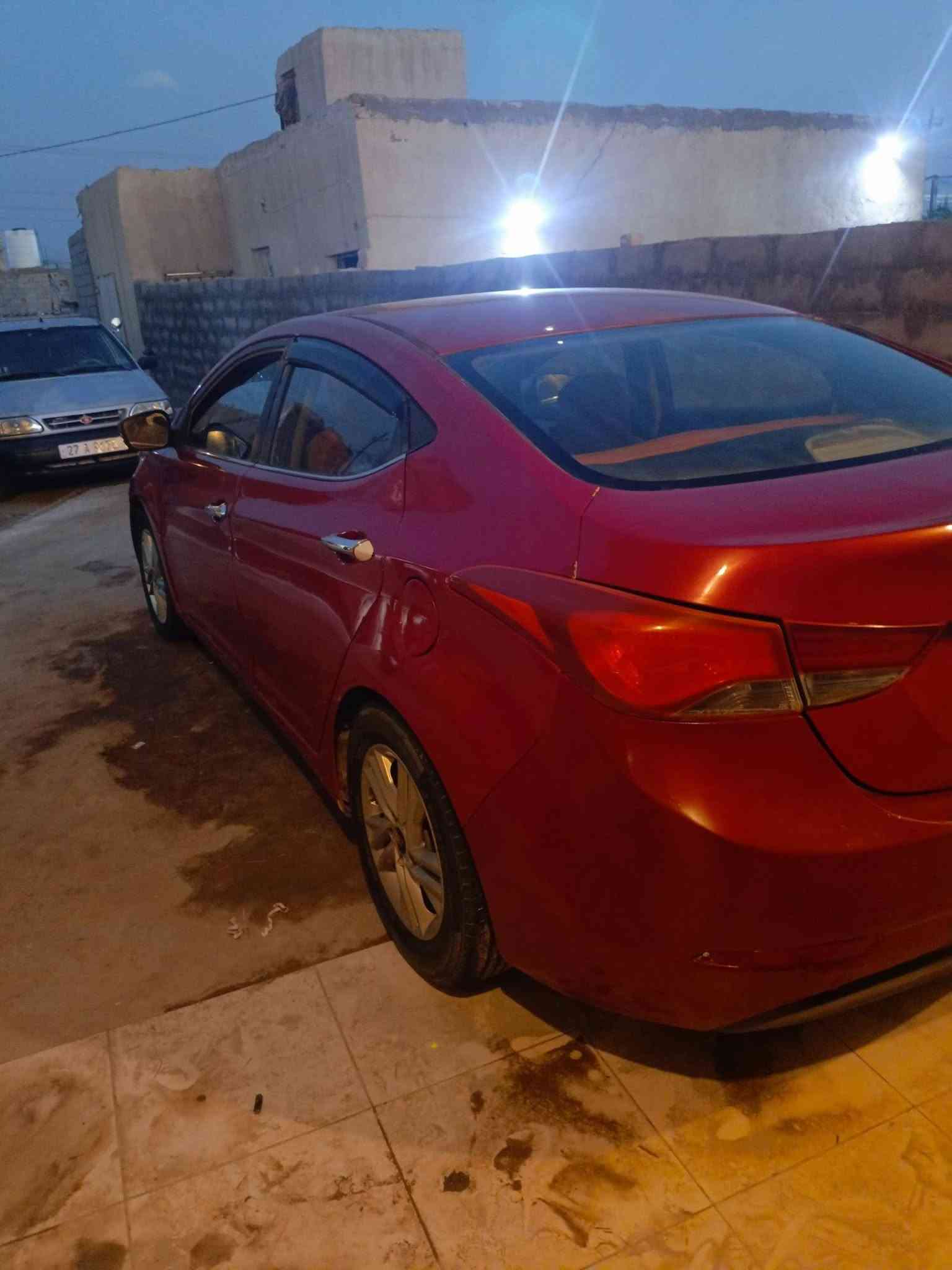 سلام عليكم النتره موديل 15 سياره حلوه مكينه جديده وكير وتبريد وحداديه كله جديد مكينه 1800 دوش سياره جاهزه بس مامكفوله عن تبديل ضربه تشتري الك يمي بس مداور السياره خليجي تلفون *********** ناصريه مركز يم جامعة ذي قار سعر 80 وبيه شويه مجال
