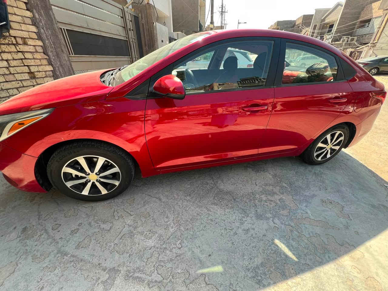السلام عليكم 
اكسنت 2020 محرك 1600 دوش 
كيرها At مرغوب 
رقم بغداد وارد امريكي بجم كبس ضررها بابتين جهة اليمين بدون لا شاصي ولا لغد  محرك 
ممفتوح جديد صدر نظيف 
صور الحادث موجودة بالمنشور
صورة السونار موجودة بالمنشور 
ماشية 55 الف 
مكان سيارة بغداد  
السعر 105 وبيها مجال 
للاستفسار 
***********
