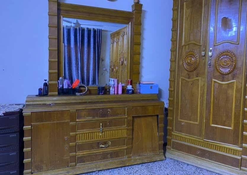 موجود غرفة صاج نجارة قيم سعرها واخذها
