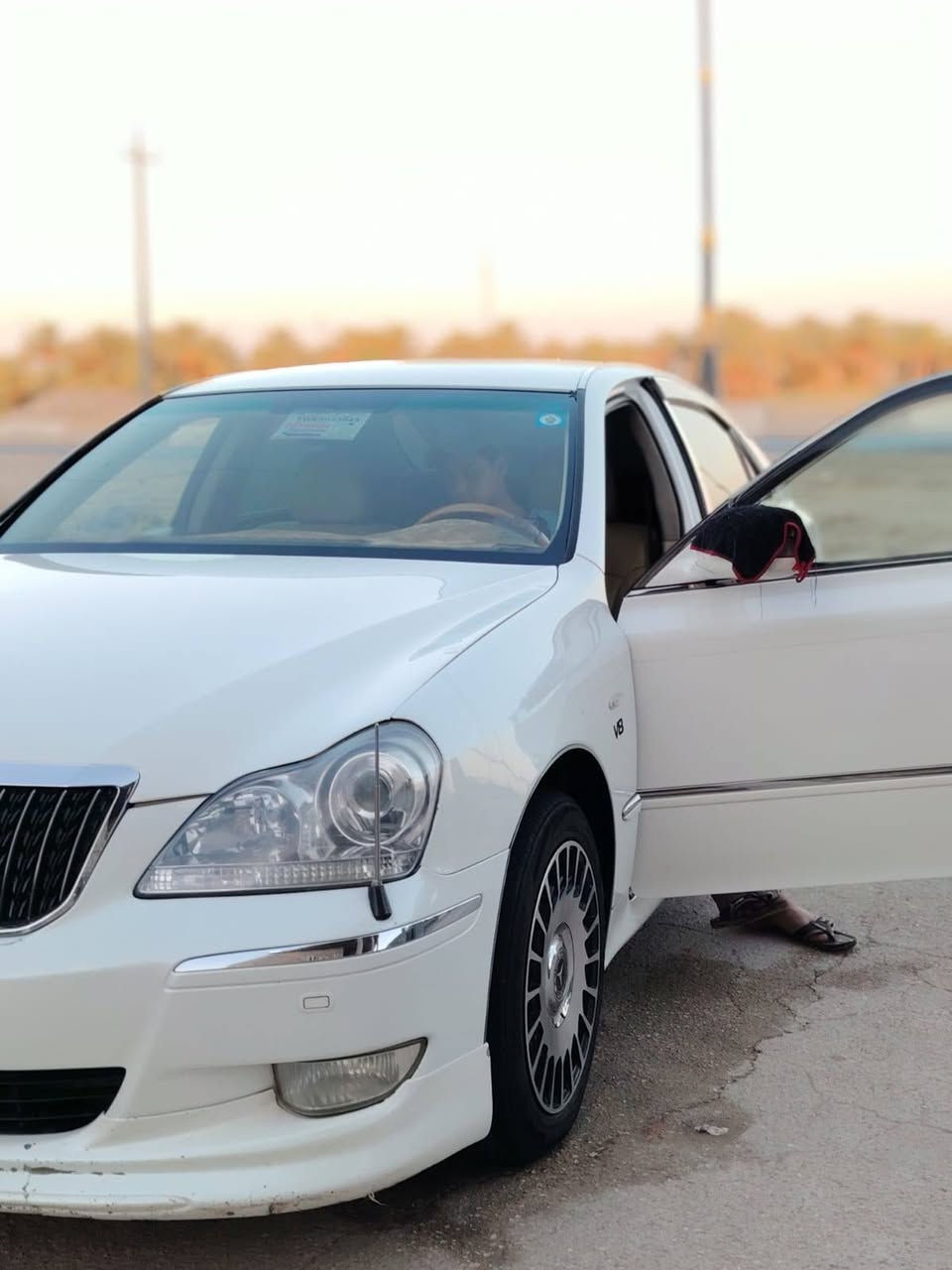 TOYOTA CROWN MAJESTA👑
للبيع تيوتا ماجستا.
اصولي اصوولي💥 شرط المداور قرار 48
رقم كركوك الدولي شرط المداور ثاني يوم بسمي شخصيآ
السياره بيها قطعتين صبغ اثر طخات بصيطه كفاله 
السياره فول مواصفات  عده الفتحه
المواصفات👇 
5دكم 
✅ محركها V8 الحجم 4300.
✅ كشنات  بيجي  المرغوب  اصل.
✅ تبريد امامي خلفي3قطع.
✅ 3قطع بردات خلفيه.
✅ اربع كشنات كهرباء.
✅ 3برده خلفيه وجانبيه كهرباء اصليه.
✅ 5بصمات ابواب+بصمة تشغيل+ صندوك شفط 
✅ كشنات خزن ميموري.
✅ حساسات  امامي وخلفيه
✅ كامره خلفيه 
✅ بگ لايتات لد اصل.
✅ ثلاجة
✅ مري ترحيب عند الاقتراب+اشاير بالمري والجملغات.
✅ ستيرن كهربائي
✅ اوكس. اصل.  + بلاتوث 
✅ مري كهرباء+هيتر♨️.
✅ تحكم ستيرن+كروز تثبيت سرعه.
✅ جنطه جكات كهرباء شفط.
✅ السياره بيه 3 رادار اصل
✅ سياره مال جناي 
✅السنويه لل2031
هزه جديده
✅سيار بيه ضبابي اصل 
وباقي المواصفات المعروفه لل5دكم.
والسياره جاهزه على اخر حبايه.
والسياره بالواقع اجمل من الصوره📷.
العنوان الديوانية قضاء غماس
السعر155وبيه مجال قليل  💵
هـ ***********
هـ ***********
