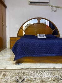 غرفه اخشاب • ٦ ابواب • مرايه مكسوره