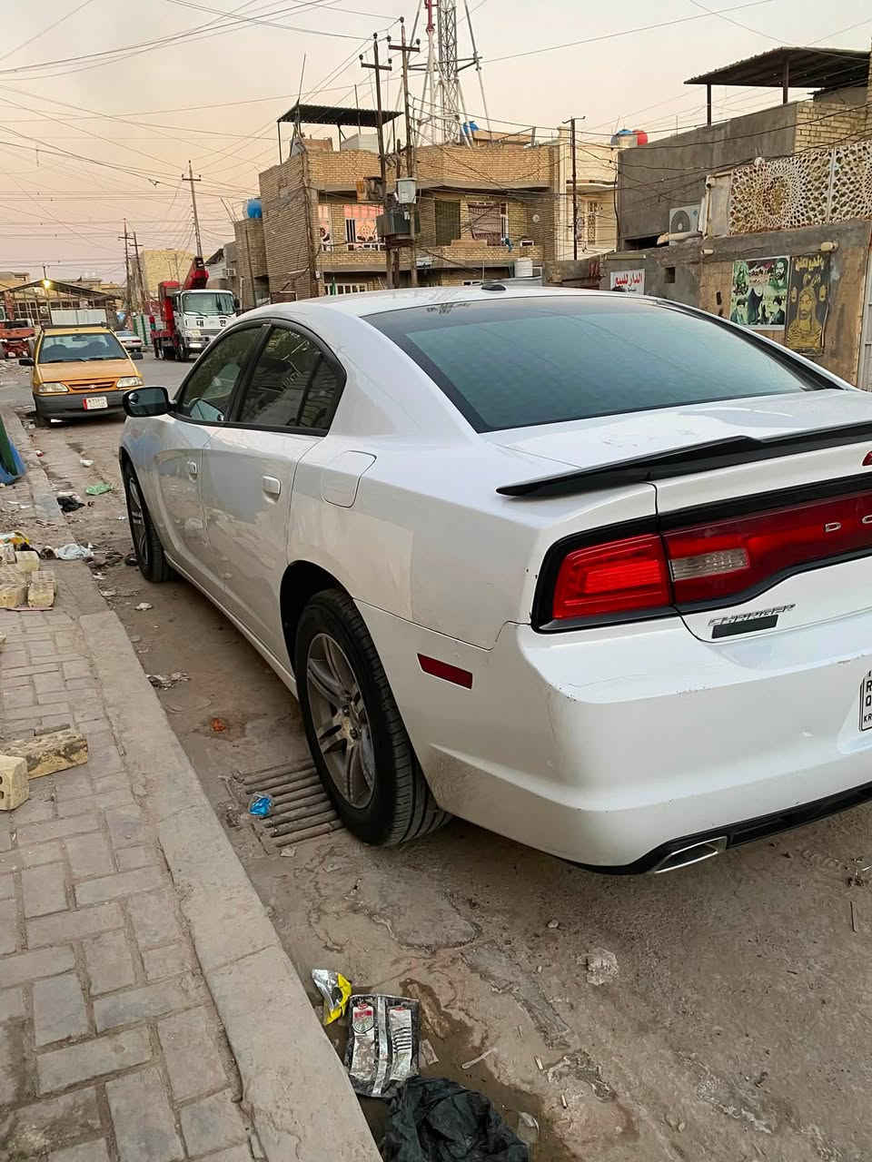السلام عليكم دوج  جارجر ٢٠١٣كندي  مكفوله كفاله عامه فقط بنيد تحديث srt وبارد  فقط  كير مكينه  جدد كير طياره  شاشه جبيره  سياره فول  جديده معنى كلمه مامشتغله خط  تبريد ثلج   بسمي تحويل ثاني يوم  السعر ١٥٥ بيها مجال العنوان بغداد حي اور ***********
