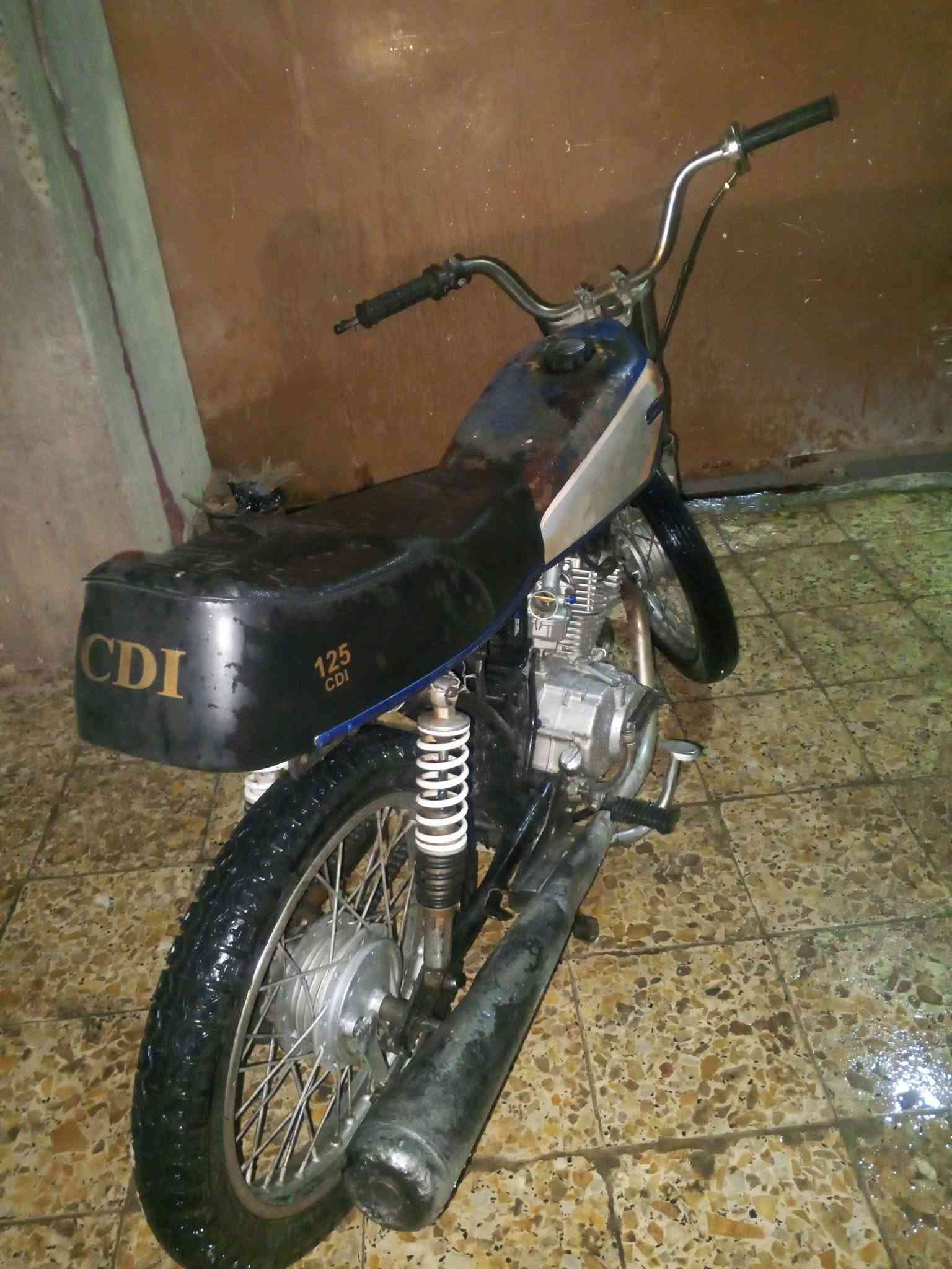 دراجه كلك اربعه كير للبيع شغاله مابيها شي سعر 250وبيها مجال حك جيه  *********** العنوان نجف كوفه
