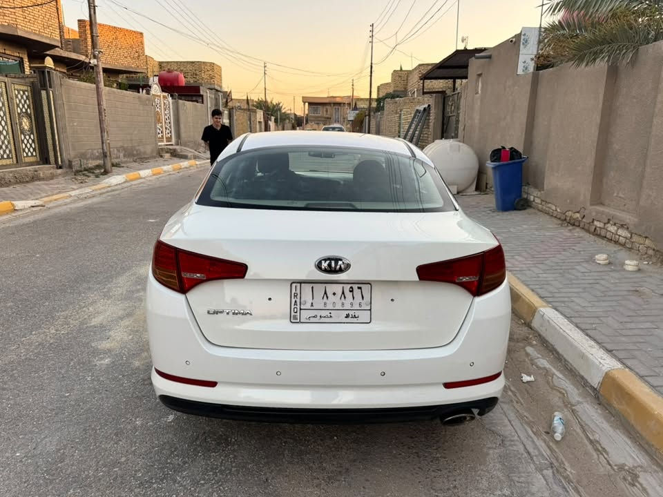 اوبتيما خليجي ٢٠١٣
محرك ٢٠٠٠
رقم بغداد باسمي 
ضربه صندوق 
وبابين جهه السايق صبغ اثر شخوط بدون حادث
السعر ٩٥ وبيها مجال 
***********
