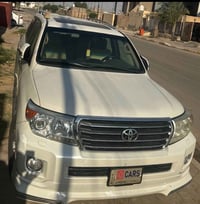 لاندكروز GXR • ٢٠١٥ • بدون صبغ