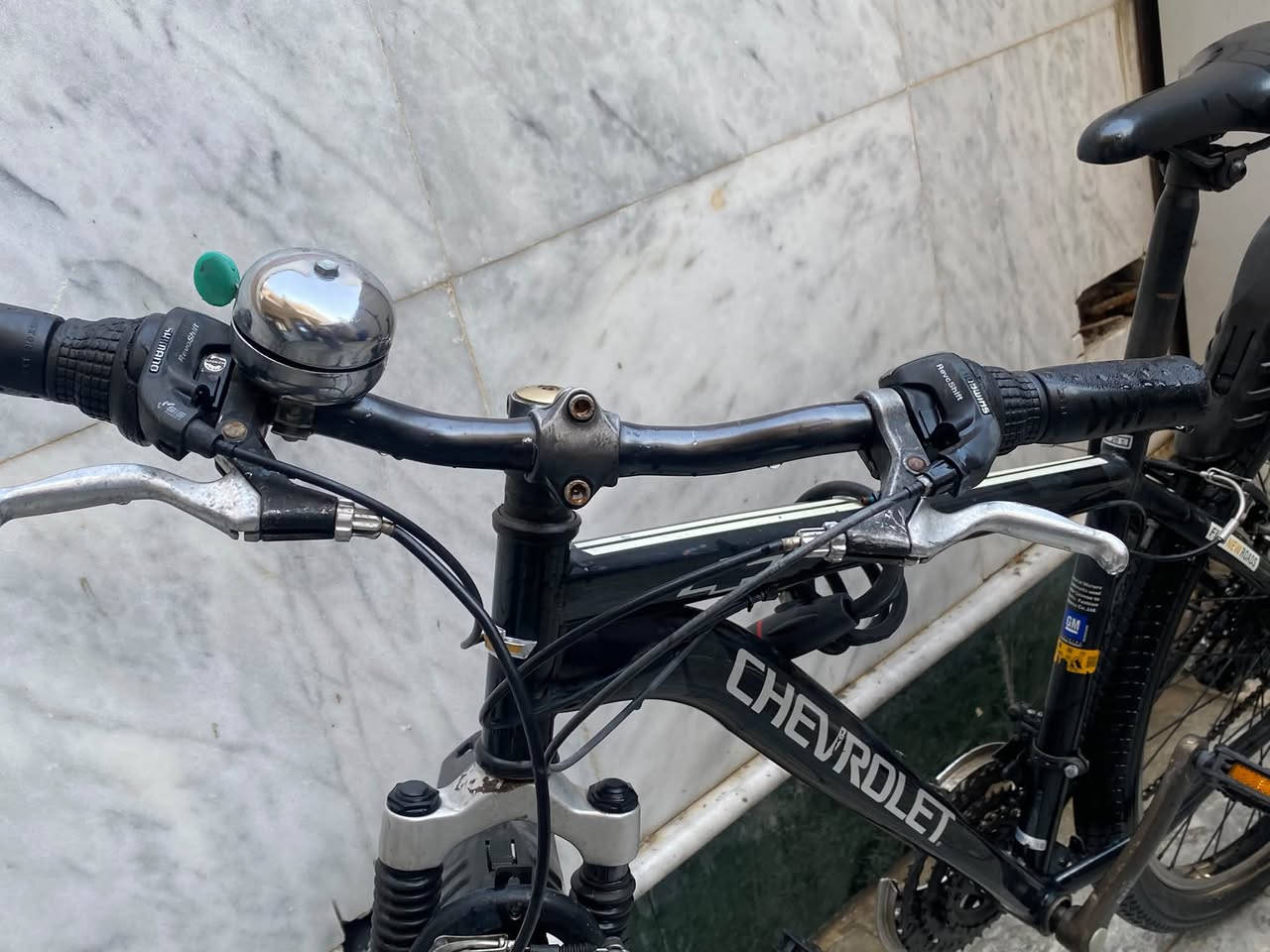 هذا الوحش الانيق للبيع 🏍️
بايسكل شوفرليت الامريكية وارد ياباني حجم 26 بالك اصلي مو تجاري فول نظافة گير شغال دبل شغال بريكات شغال فول مابي اي خلل ولا كسر سرعة وراحة ومتانة السعر 160 وبي مجال + مع بم هدية 🎁🚴 مكاني بغداد ساحة ميسلون
متواجد واتس فقط ***********

