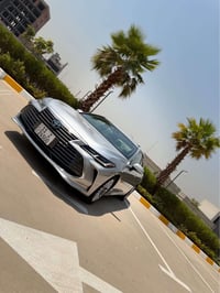 تويوتا افلون 2022 لمتدد فول مواصفات اعلى فئه محرك 2500 هايبرد حادث جام...