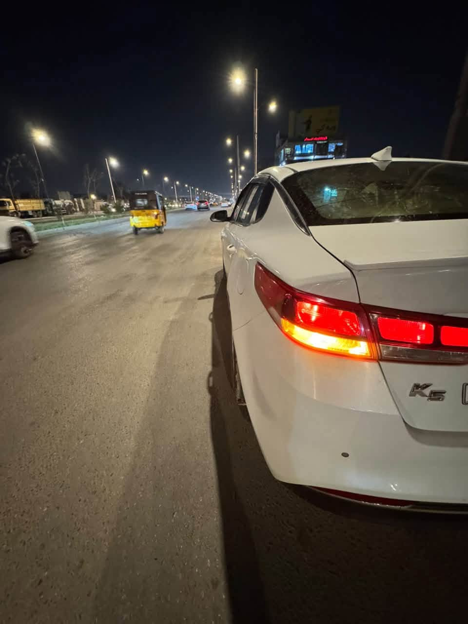 سلام عليكم 
كيا اوبتما 2018
ادوات ادوات كصه جنطه فقط بيع بدون مراوس فقط بيع 
غاز غاز خط واحد 
سيارت متأومه شمالي طبق الاصل سنويه لحد ال31 
ليبل بلباب + رقم شاصي بلجامه مطابق مع السنويه 
مكينه كفاله 
تبريد ثلج 
دوشمه 
شاشه 
لدات زنون 
تخم تاير جديد 
سعر45 مجال بسيط كلش 
مكاني بصره 
***********
