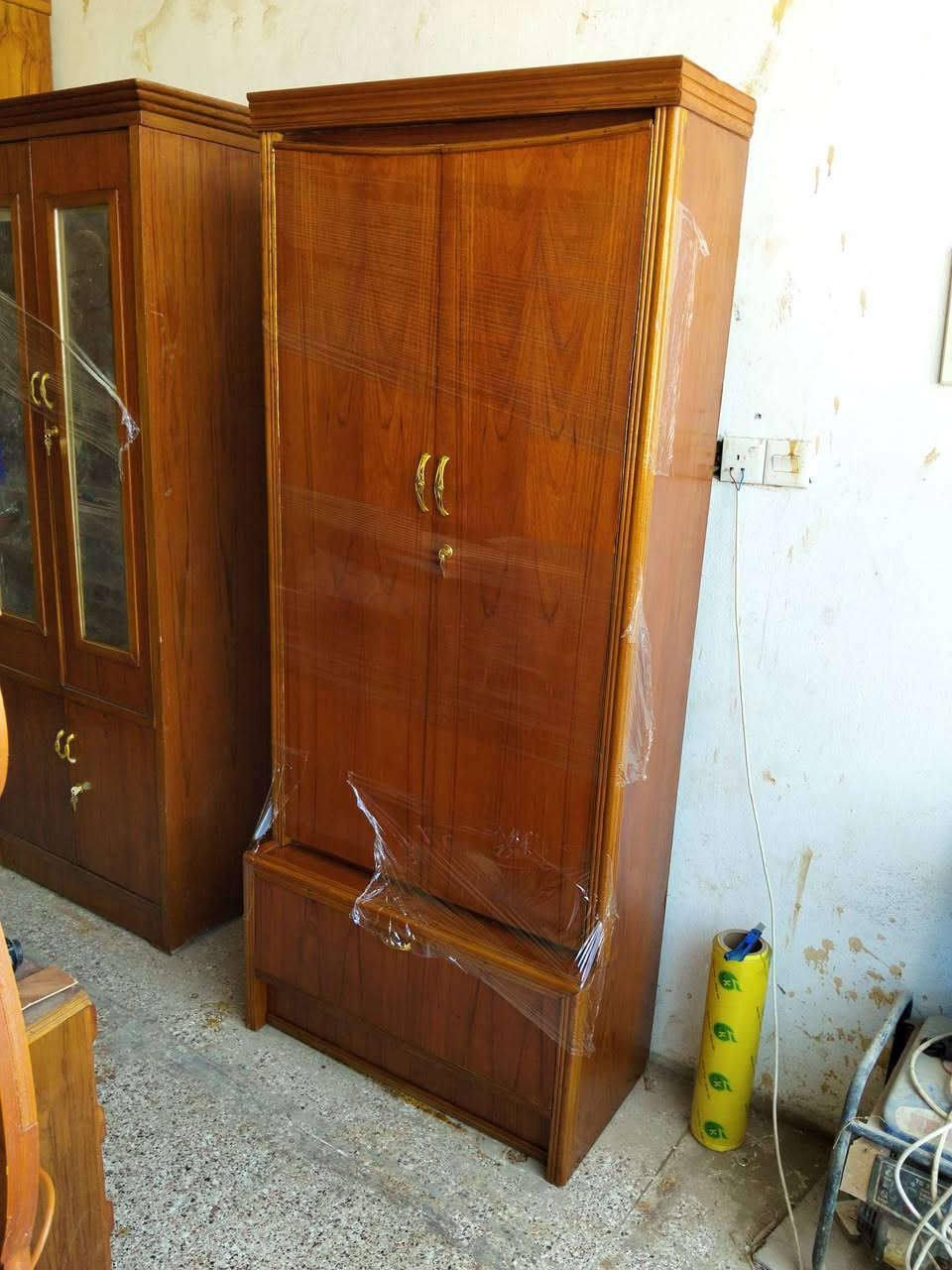 غرفة للبيع 6باب ملحق صاج داخل خارج حطاطه توصاه ثكيله نظيفة السعر 650 الف وبيه مجال العنوان كاطون الرازي شارع ابو رباح قرب جامع أسماء الله الحسنى مزاد ابو كرار الغريباوي ***********
