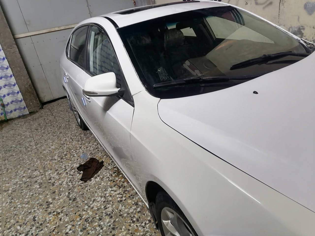 برلنس موديل ١٤ رقم بغداد انكليزي 
فول مواصفات
فتحه سقف
كير مكينه ع وضع الشركه بلادي مال ميسبوشي ياباني 
كير اوتو ماتيك 
بصمه تشغيل
بصمه ابواب
داخل جلد
حساس خلفي
اشاير مري
كهربائيات كله شغاله مابيه نقص
السعر ٤٥ بيها مجال لطيبين *********** الحصوه
