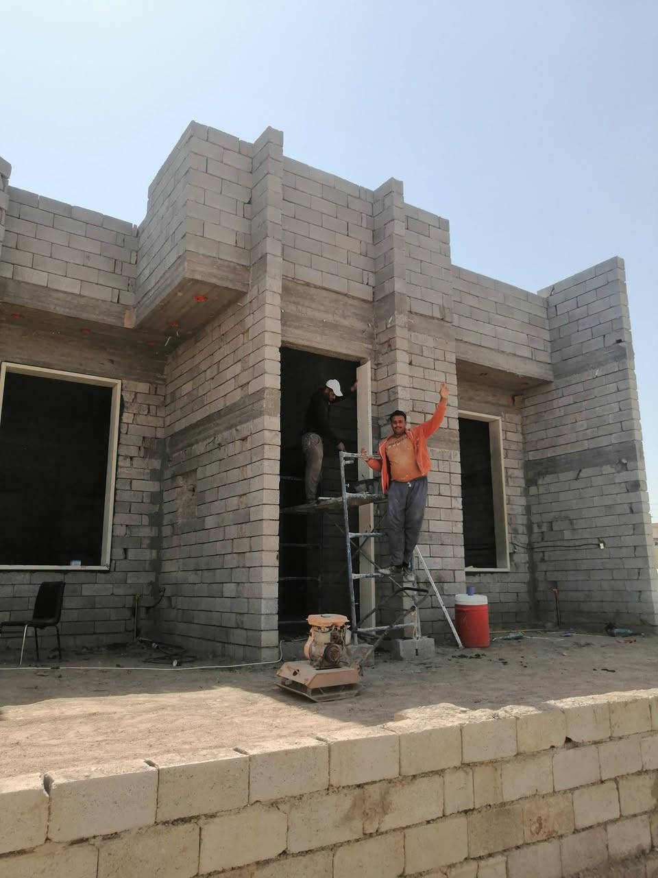 الحمدالله العمل مستمر في داخل الشرقاط من يرغب بل عمل يتصل عل خط و الخاص مفتوح ***********
