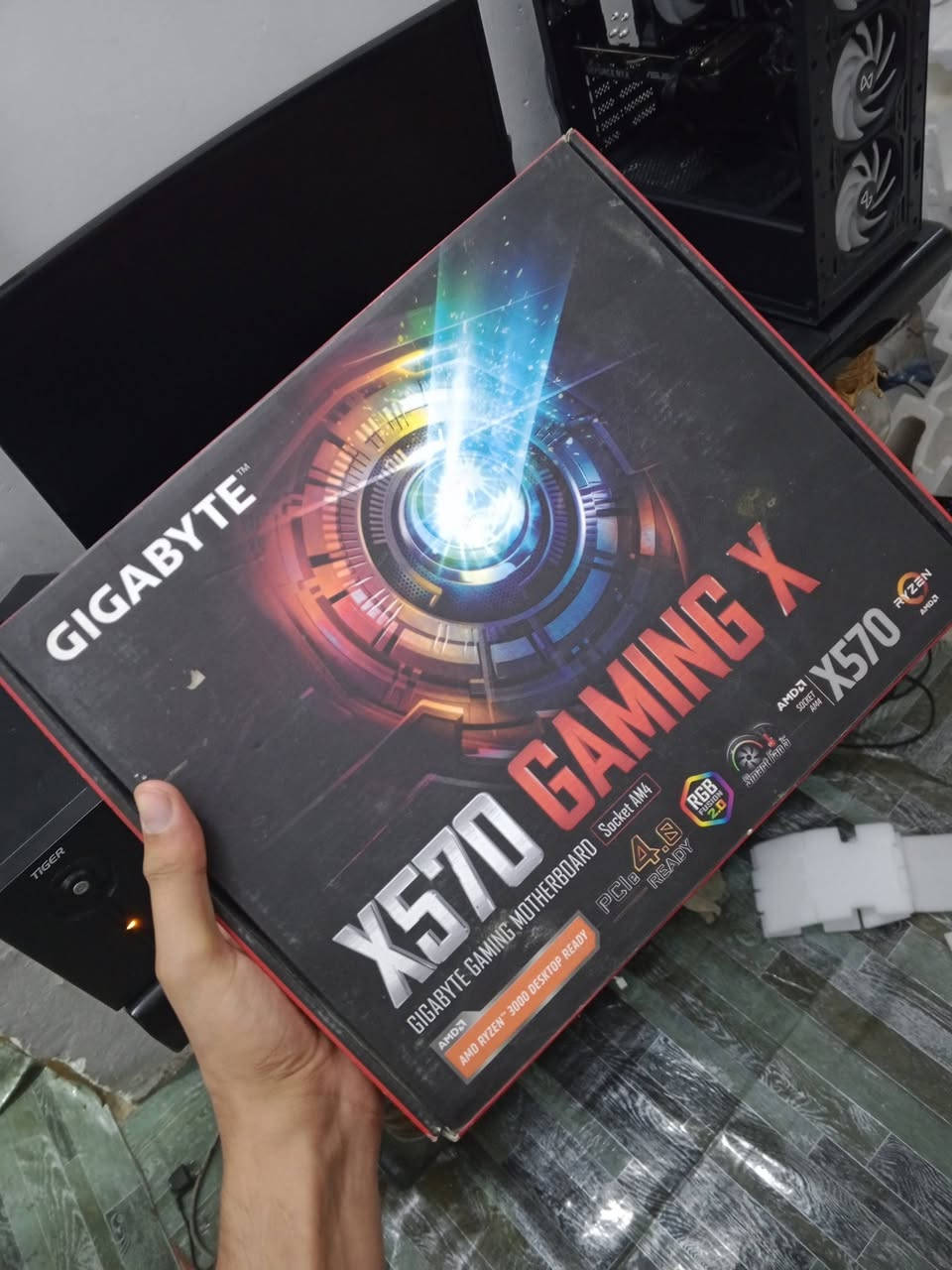 بورد + مبرد للبيع
Gigabyte X570 GAMING X (Socket AM4)
سعره 150 الف

Xigmatek Aurora Arctic 240
سعره 30 الف
متوفر توصيل جميع المحافظات 
***********
كربلاء

