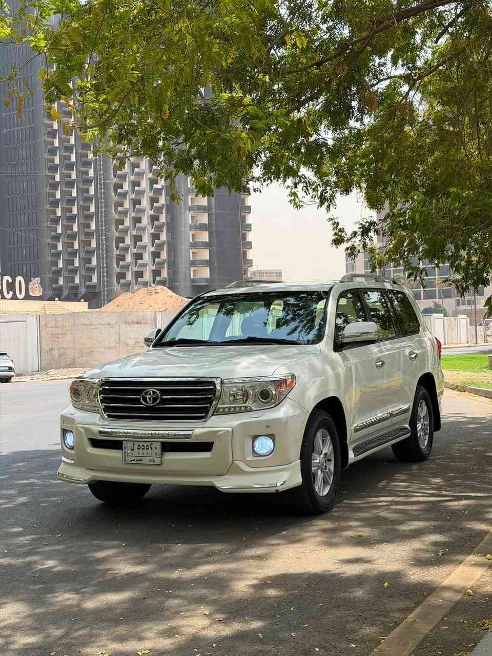 ‼️ كل ما هو جديد وحصري نقدّمه لك بأدق التفاصيل ‼️
🚘 تويوتا لاندكروزر GXR�📅 الموديل: 2012�👤 7 راكب�⚙️ المحرك: 4600cc — 8 سلندر�
📍 الموقع: بغداد

✨ المواصفات:

السعر :-305 وبيها مجال �• فتحة سقف
�• بصمة + بصمة أبواب
�• 8ايرباك 
�• داخلية جلد
�• كشنات كهرباء + 3 حركات
�• ثلاجة
�• زراكات
�• مري شفط
�• تحكم ستيرن
�• شاشة كبيرة
�• كاميرا خلفية

🛣️ العداد: 155 ألف كم حقيقي — شرط الفحص ✅
‎❄️ تبريد ثلج�🛠️ كفالة كير + محرك + صدر
‎🔎 بيها بار بسيط، موضح بالكامل بالسونار.
‎💎 سيارة تجمع بين الفخامة، القوة والاعتمادية… لاندكروزر GXR بمواصفات مميزة وحالة تستحق المعاينة.
‎📞 للاستفسار:�***********

‭***********‬

📍 بغداد
