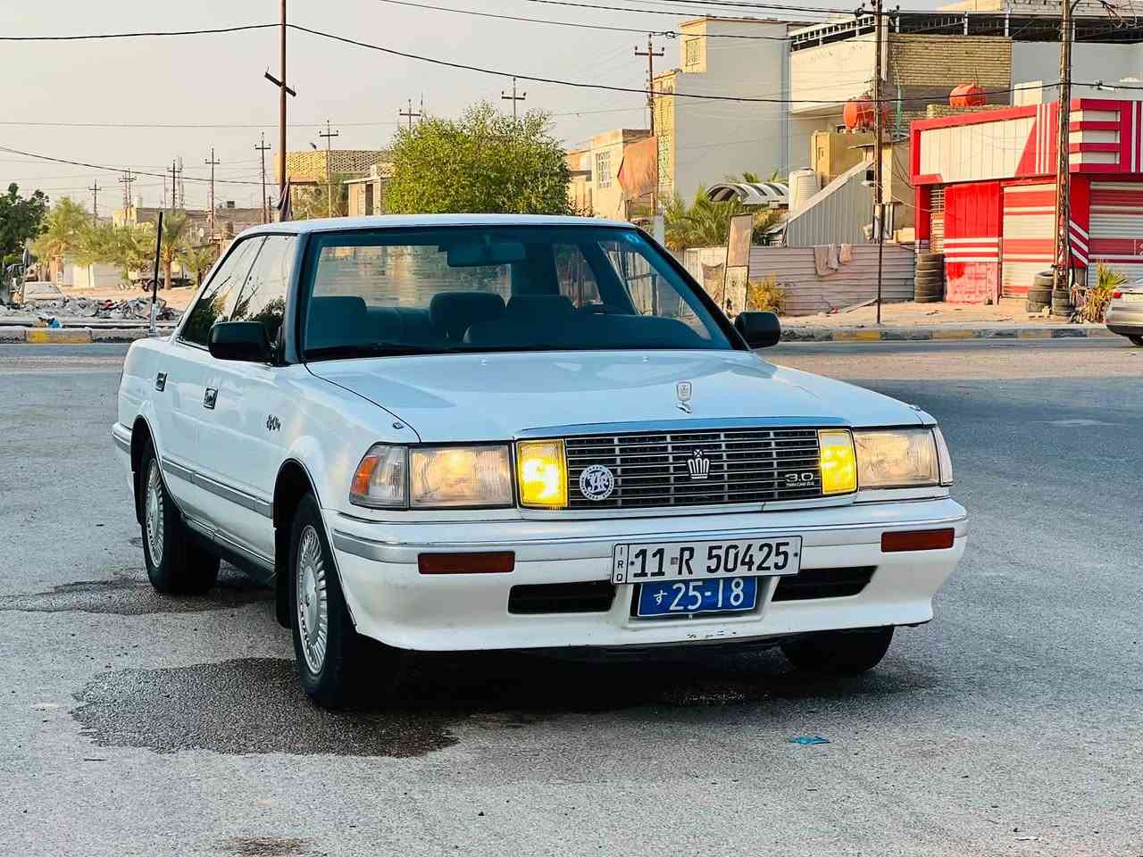 سلام عليكم للبيع رقم بغداد نكليزي مديل 1990
سنوية 2031 مشروع وطني تبريد أمامي خلفي ثلج 

مكينه وكير جداد 3000 بلاد 
حداديه و تخم تاير جديد 
كفالة عامه من ضربه و كص و نقل جثه و صبغ و رصعه 
سياره جديده رقم *********** مكان نجف 
السعر 63 وبيه مجال لطيبين
