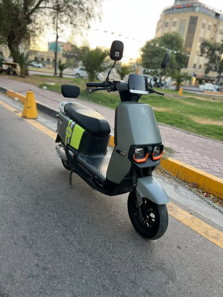 ً
ًسلام عليكم شباب دراجه شحن ريان ام عيون للبيع دراجه جاهزه وكامله باتريات فول ع فحص تجي تفحص وتاخذ بيها نقوصات بسيطه كلش استخدام شهر وشويه وصل المعرض موجود مالتها ابسمي  كامله مكمله ومواصفاتها معروفه و
 
الموديل 2026 
البطاريات 6دبل 
السرع .1.2.3
السرعه 55 حقيقي 
اطارات جوبلس
جهاز انذار السرقه 
تشغيل عن بعد 
قفل سترين 
قفل بصمه 
لايتات زنوزن عاليه جدا 
نضام بارك p
اشاير اماميه وخلفيه 
طستها ناعمه حيل 

السعر 650 بيها مجال بسيط. 

النضافهً موضحه بل صور 

اي استفسار اتصال 

***********
مكاني بغداد
