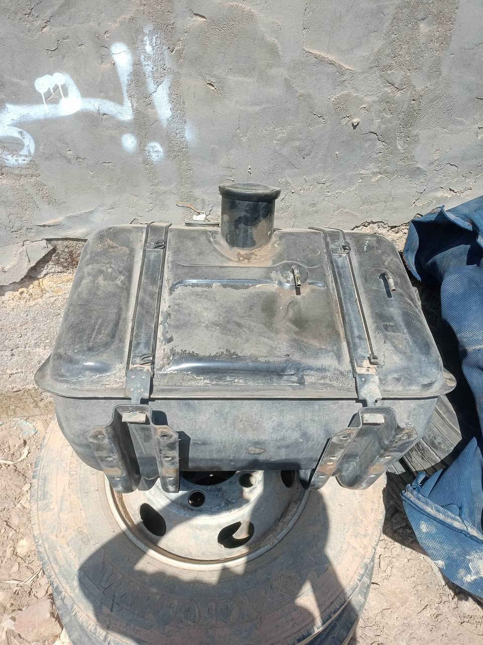 السلام عليكم
تانكي كاز للبيع السعه 100 لتر مال هينو 
العنوان حله شارع 60 
الرقم ***********
