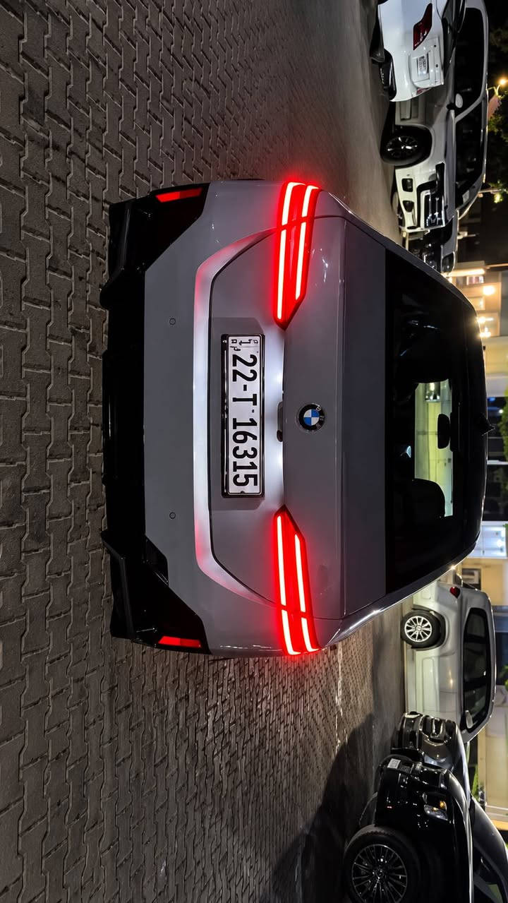 السلام عليكم
BMW 530i 2025 
بي ام دبليو للبيع 
ماشيه 11 الف فقط يعني زيرو 
شركة العروش 
خليجي
كفاله عامه 
مواصفاتها غنيه عن التعريف 
محركها 6 توين تيربو 
لون مميز سمنتي 
رقمها اربيل ومكانها اربيل 
السعر 835$ 
للأستفسار :- ***********
