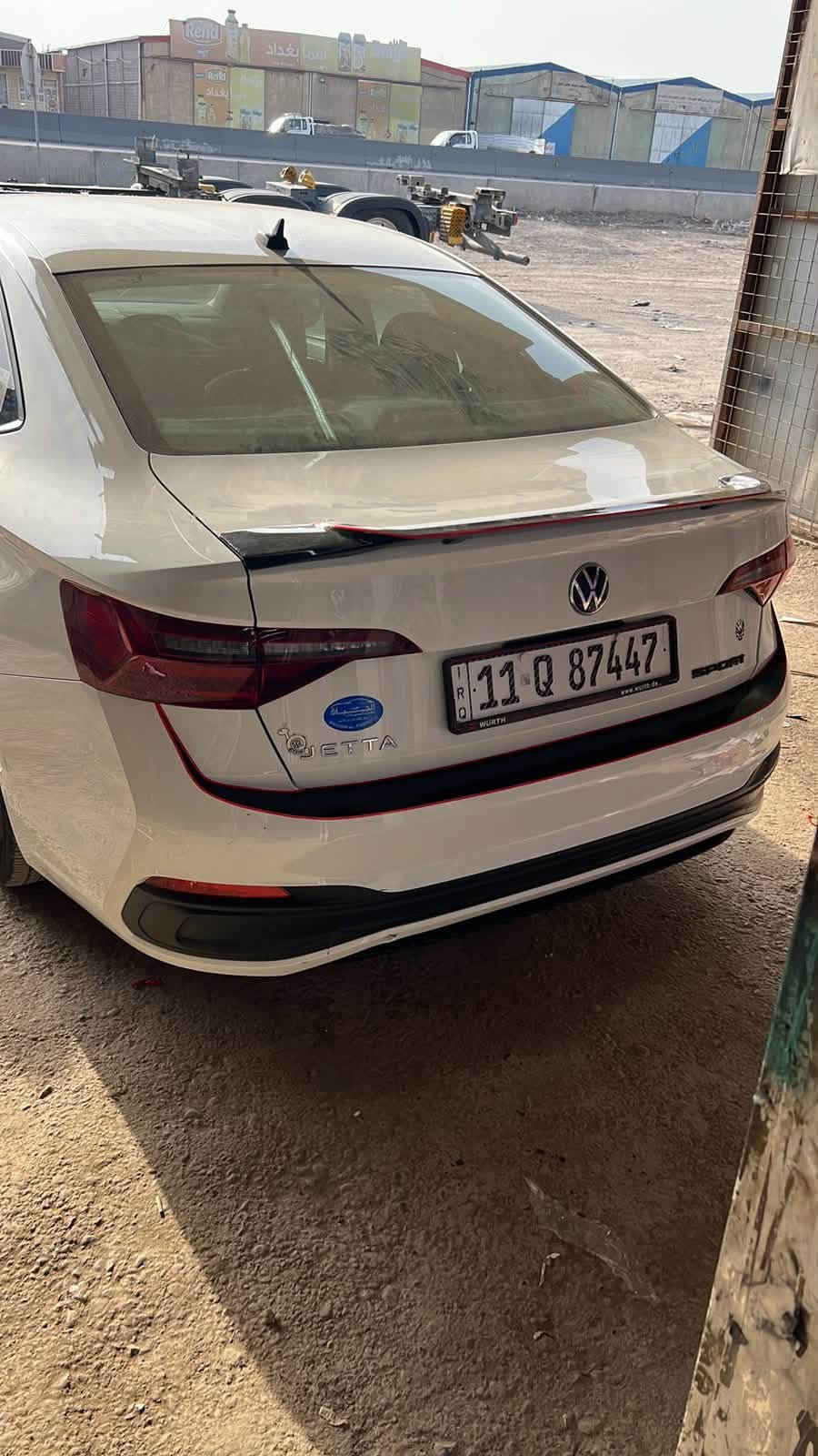 🚘 فولكس فاغن جيتا 2024 S وارد أمريكي 🇺🇸
للبيع Volkswagen Jetta 2024 S
🔹 وارد أمريكي 🇺🇸
🔹 محرك 1.5 TSI تيربو
🔹 158 حصان
🔹 قير عادي 6 سرعات
🔹 دفع أمامي FWD
🔹 الممشى: 70 ألف ميل

🔧 مواصفات السيارة:

✅ شاشة وسطية 6.5 إنج
✅ Apple CarPlay وAndroid Auto
✅ Bluetooth وUSB-C
✅ كاميرا خلفية
✅ مثبت سرعة Adaptive Cruise Control
✅ Lane Assist
✅ Front Assist مع تحذير اصطدام وفرملة طوارئ
✅ Blind Spot Monitor
✅ Rear Traffic Alert
✅ Travel Assist
✅ مكيف يدوي
✅ تشغيل ودخول بالمفتاح الريموت
✅ مقاعد قماش
✅ دركسون جلد
✅ مرايات كهربائية ومدفئة
✅ مساحات حساسة للمطر
✅ مراية وسطية تعتيم أوتوماتيك
✅ إضاءة LED خلفية
✅ جنوط ألمنيوم 16 إنج
✅ ABS + أنظمة ثبات وتحكم
✅ 4 ديسكات فرامل
✅ 5 ركاب

📌 حالة السيارة:
الضرر كان بالباب الخلفي وتم تبديله بباب نفس اللون.اصلي
الإيرباگات طاكّة.
يوجد صبغ بسيط بالهلال الخلفي.
والسيارة متاحة للفحص.

📍 الفحص على المشتري وبأي مكان يختاره.
💰 السعر 135 بيها مجال 
📞 للتواصل: *********** اتصال 

واتساب ***********
