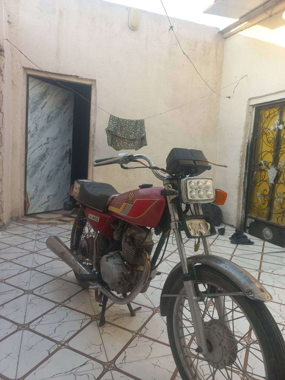 السعر ٣٧٥ايراني ادوات كفاله عامه مكينه جديده مبدل فقط ربل ولف شرط شلعه ومشي خير من الله كهربائيات كلها شغاله  دبلات جدد غراضها كله نامه اصلي لايت سويج صطاب فقط الاشاير عوزهن ربط كشن تفصال تايرات جدد كزوز فصله دكة هندر بوجهك للشارع مكاني حيانيه ***********
