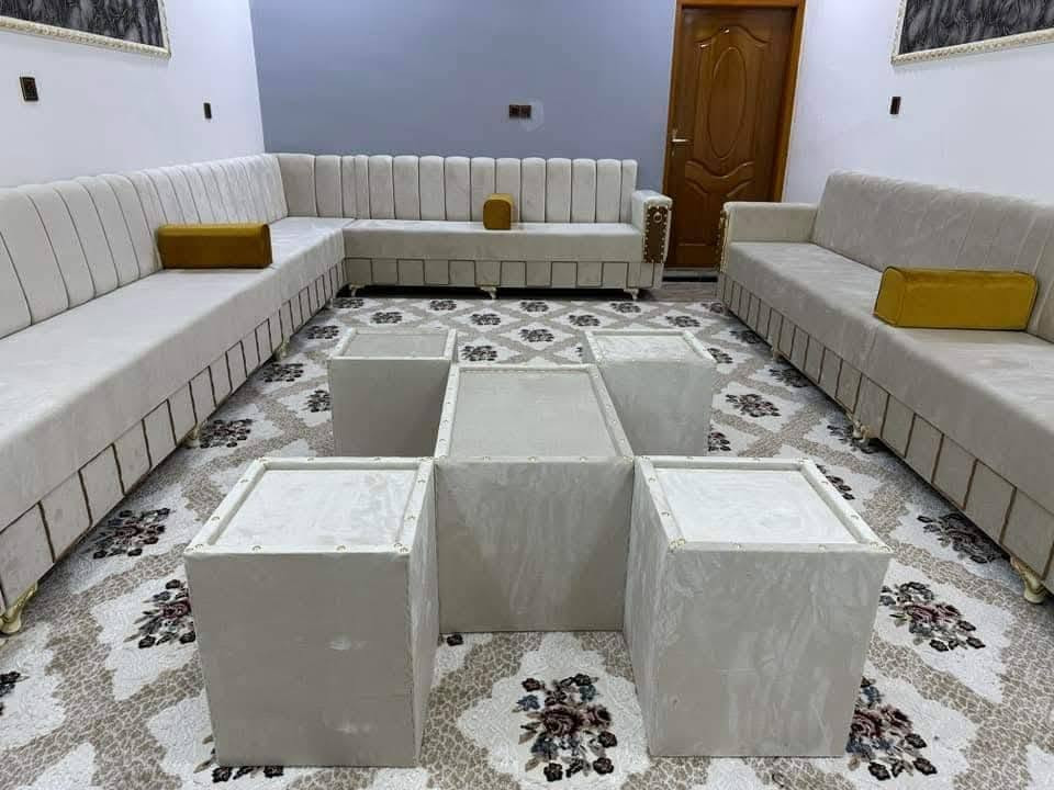 سلام عليكم معمل لاند
لتجهيز ديوان وتخم وغرف اخشاب وبيبان 
في كربلاء تجهيز حسب الطلب 
***********

نص مكتوب في الصور:
- معرض الفرات للاثاث ***********