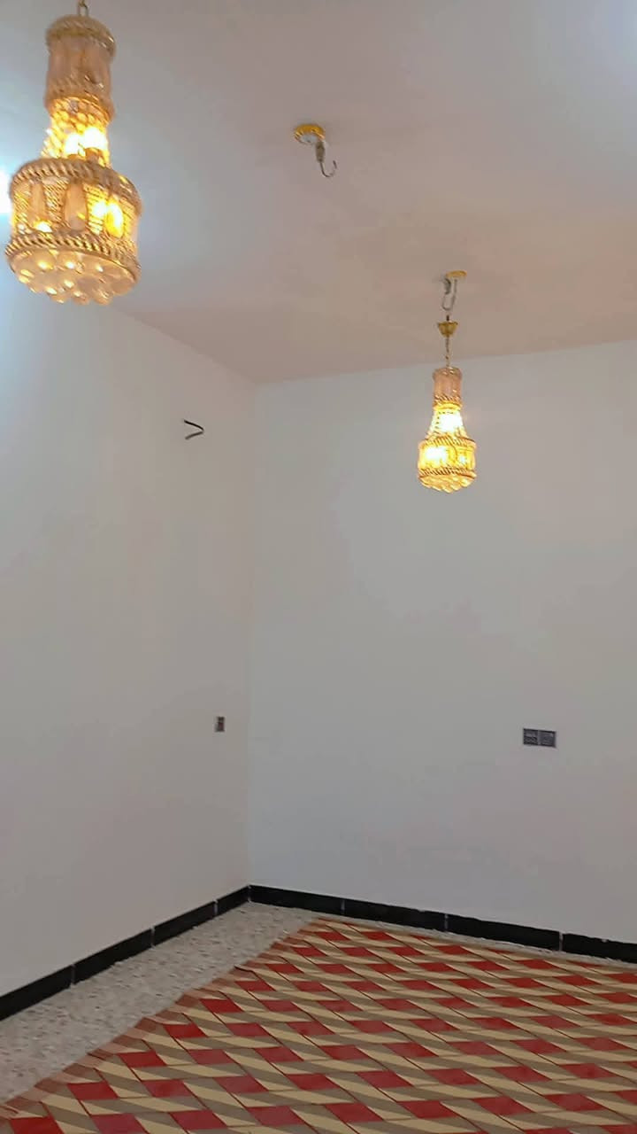 ياالله بيع مستعجل
السلام عليكم بيت ١٠٠م طابو زراعي سند٢٥شارع السبيس مقابيل حي العسكري شارع مدرسة در النجف يحتوي غرفه وصاله واستقبال ومطبخ وحمام٢ السعر المطلوب ٢٣ وبي مجال للتواصل ***********
