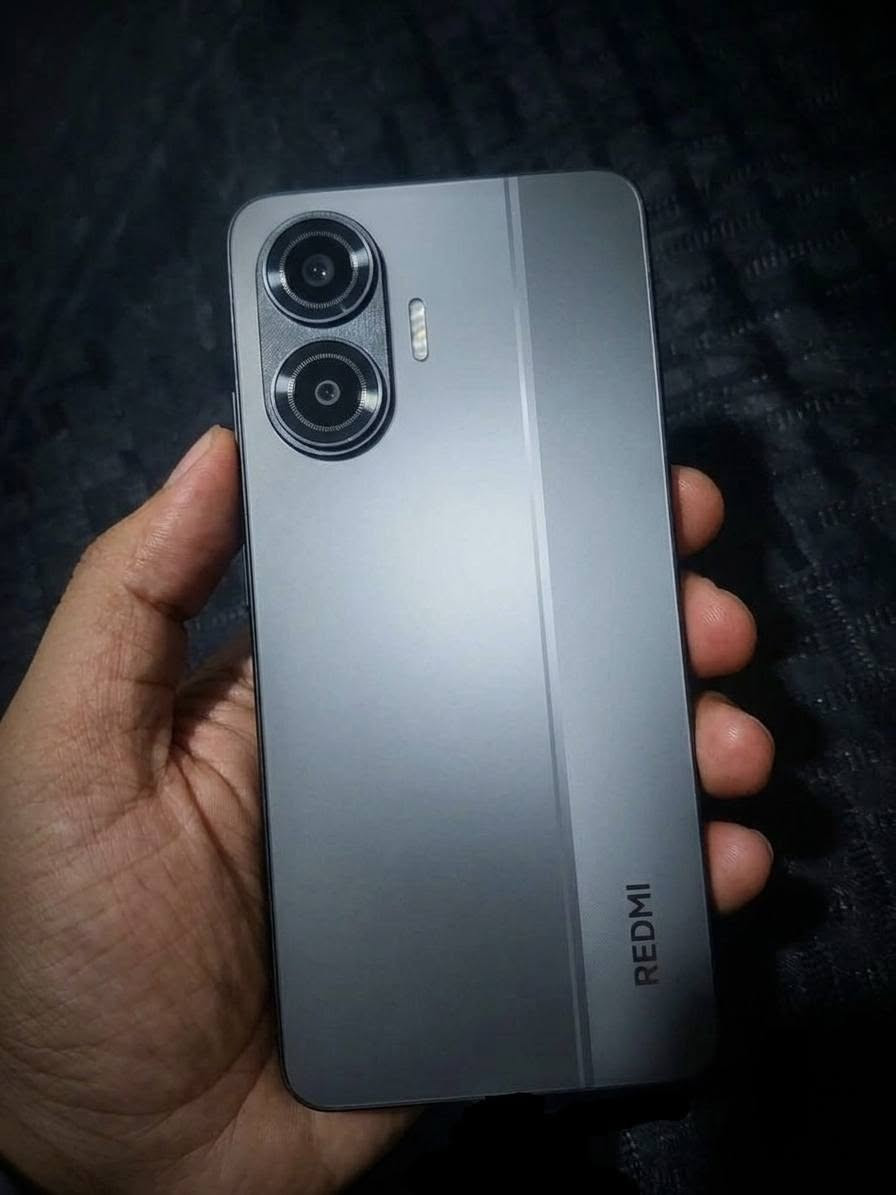 Redmi Turbo 4 Pro
#مراوس او #بيع
 يدعم تسجيل المكالمات تلقائياً وبشكل مخفي (بدون إرسال أي تنبيه صوتي أو إشعار للطرف الثاني)

⚙️ المعالج: Qualcomm Snapdragon 8s Gen 4

🔋 البطارية: 7550 مللي أمبير (تدعم الشحن السريع بقوة 90 واط)

💾 سعة تخزين 512 جيجابايت مع ذاكرة عشوائية (RAM) 16 جيجابايت

  النسخة الصينيه

✨ نظافة الجهاز: 95% 
السعر:425 الف 
📍 الموقع: بغداد 
متواجد واتس ‏‪***********‬‏
