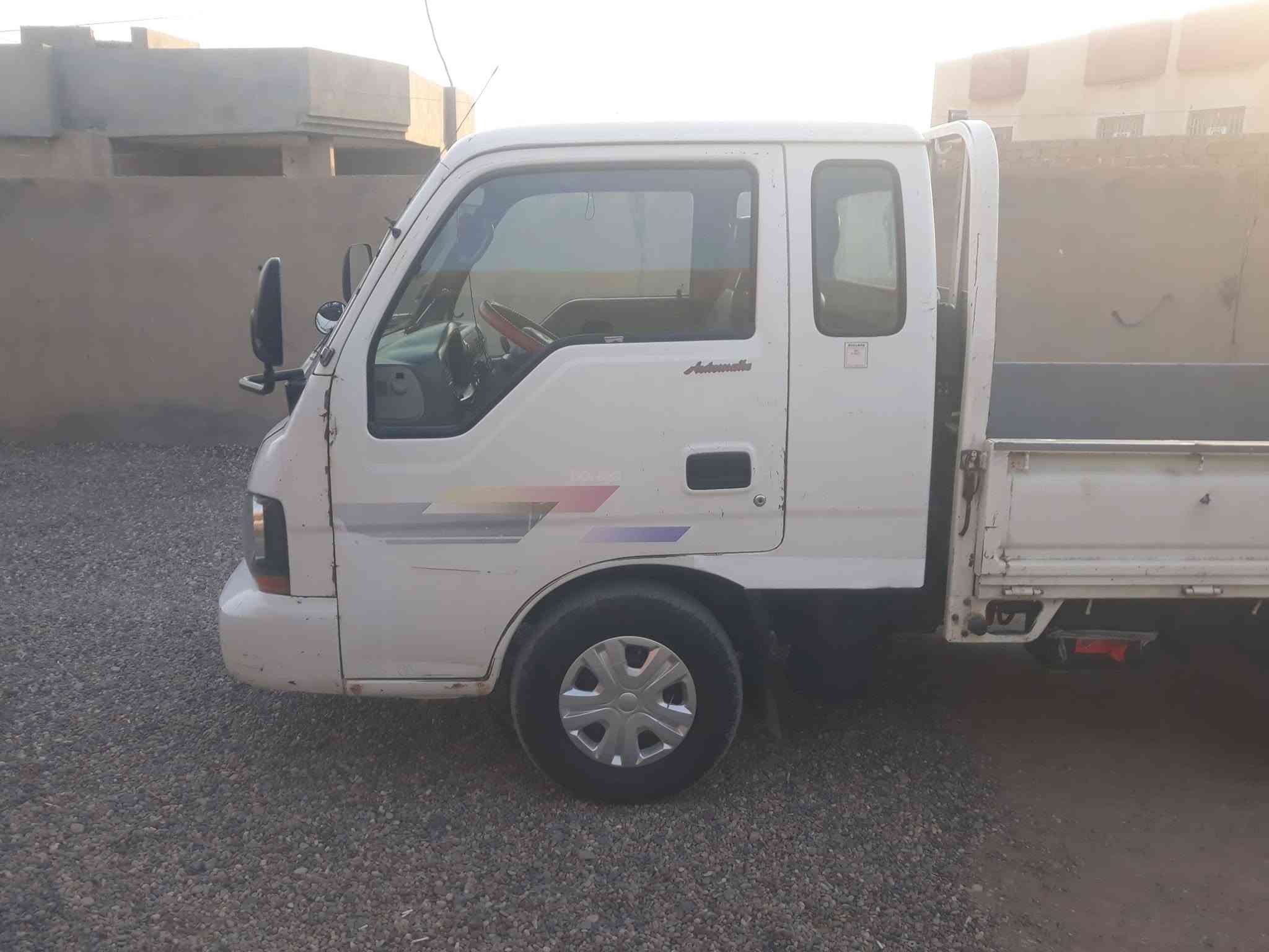 السلام عليكم كيا بزون مسجل انبار رقم جديد هزه جديده سنوه ٣١ مشروع وطني تحويل مباشر الشرعي اب كركوك  كير محرك اكسن صدر نضيف كهرباء كله شقاله السيارة ما مكصوص بي فطر بصيط او امصلح السعر ٦٢ وبيه مجال اخوان السيارة جاهزة مابيه نقص مكان السيارة الشرقاط البيع نقد او عتضر عن المرس رقم الهاتف ***********
