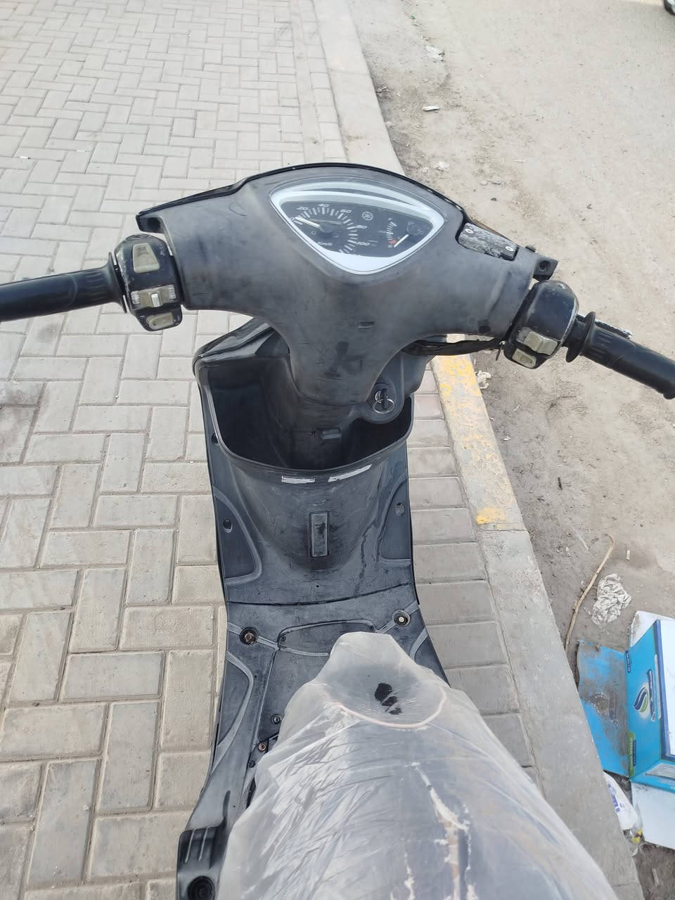 السلام عليكم دراجه ماكس للبيع دراجه جديده مالت حاويه كهربائياتها كلها شغاله دراجه مال جناي بوشه 55 السعر 400 وبيها مجال مكان الديوانيه قضاء الشاميه ***********
