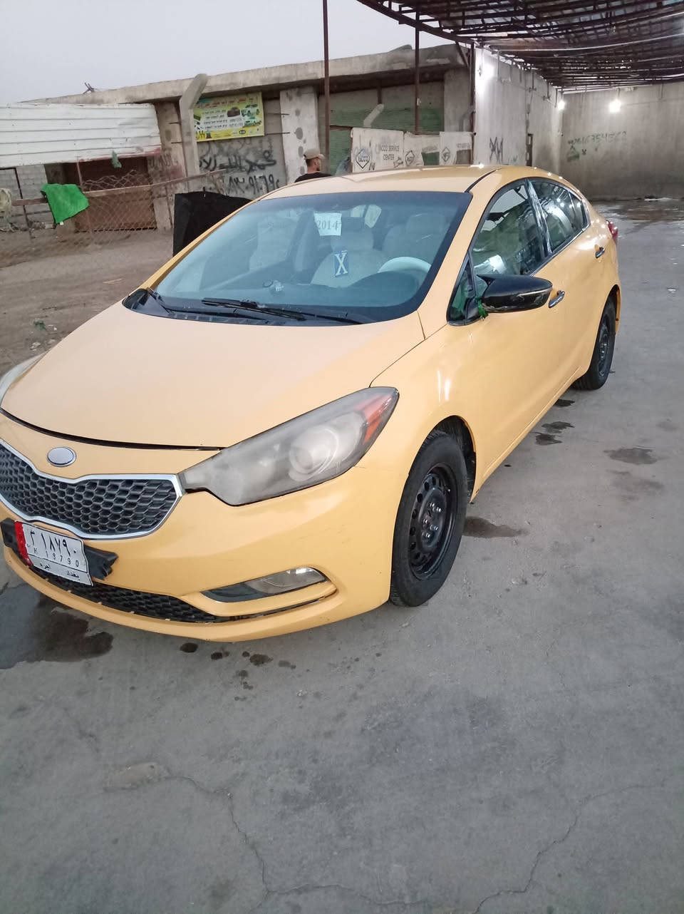 السلام عليكم سياره كيا فورتي 2014 مكينه 2000
امريكي ضربتهه البنيد وتصليح بلباب الخلفي بدون دواخل 
رقمها بغداد مصفره هيئة وغرامات مكاني ناصريه سيد دخيل السعر 92 وبيهه مجال للاستفسار ***********
