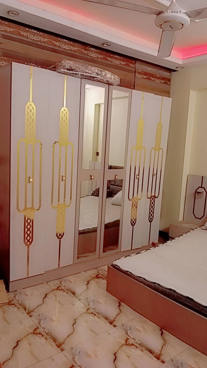 غرفه نوم ٥ قطع نضيفه جدا للبيع سعرها ٤٠٠ عنوان حي الجامعه ***********
