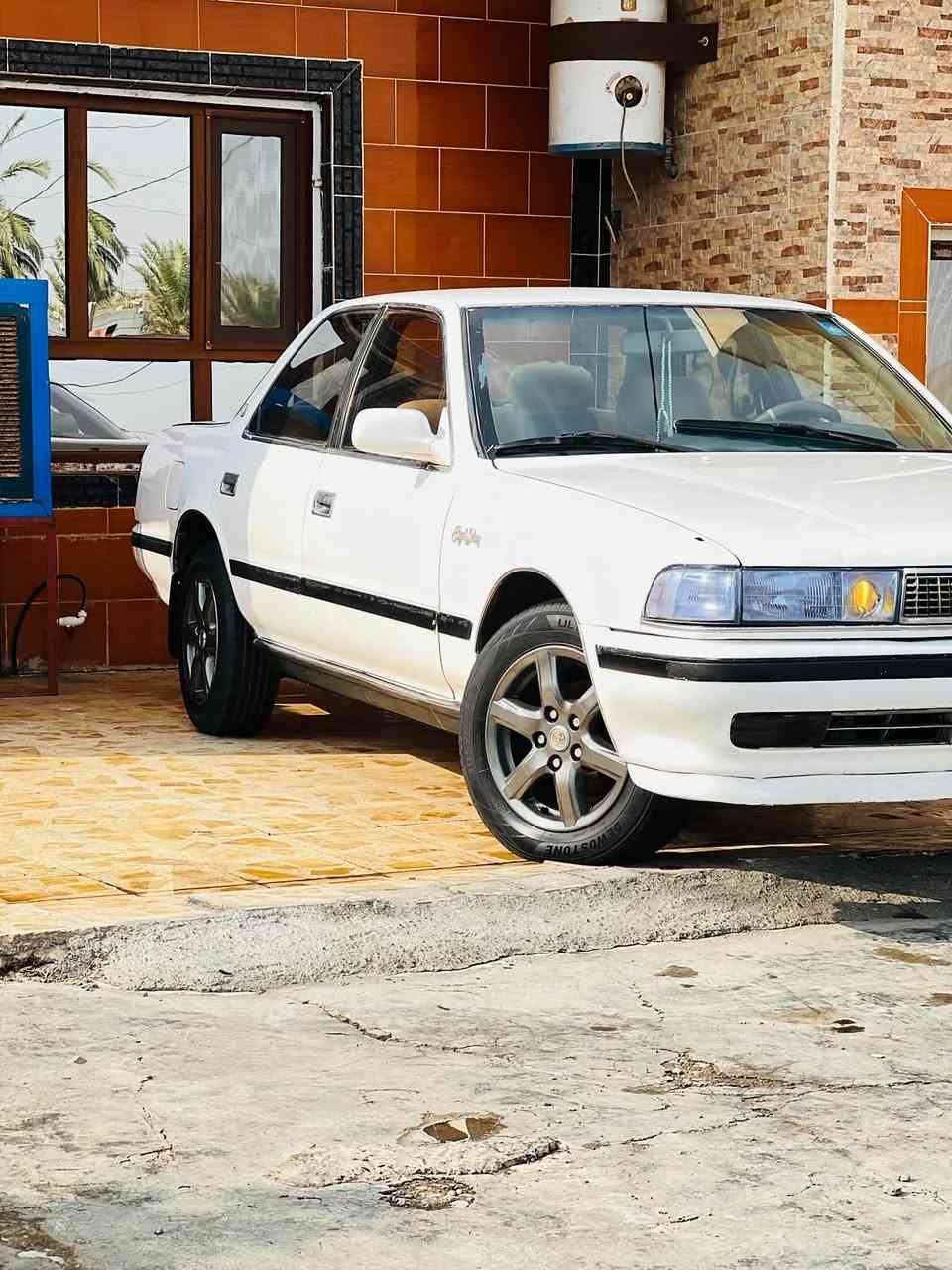 السلام عليكم سياره كراون كرسته للبيع موديل 1990 محرك كير ونجي 6 شرط صدر تايرات كلو نضيف صبغ بيها جاملغ خلفي و نص جاملغ امامي بدون دواخل رقم نينوى دولي شرط التحويل 
سعر 38 وبيها مجال
اتصال ***********
ملاحضه 
اقساط مابيع  
مكان السياره الشرقاط المعارض الجديده معرض الحسام
