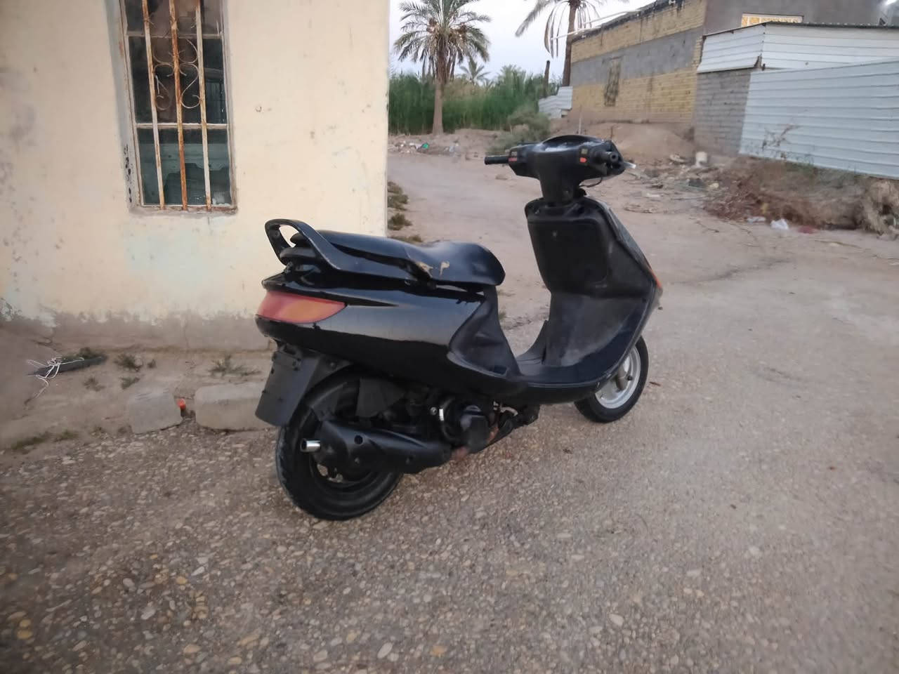 سلام عليكم فراشه حاويه مفتوحه مره وحده السعر 450 وبيها مجال مكاني قضاءا الصادق ابو غريب ***********
