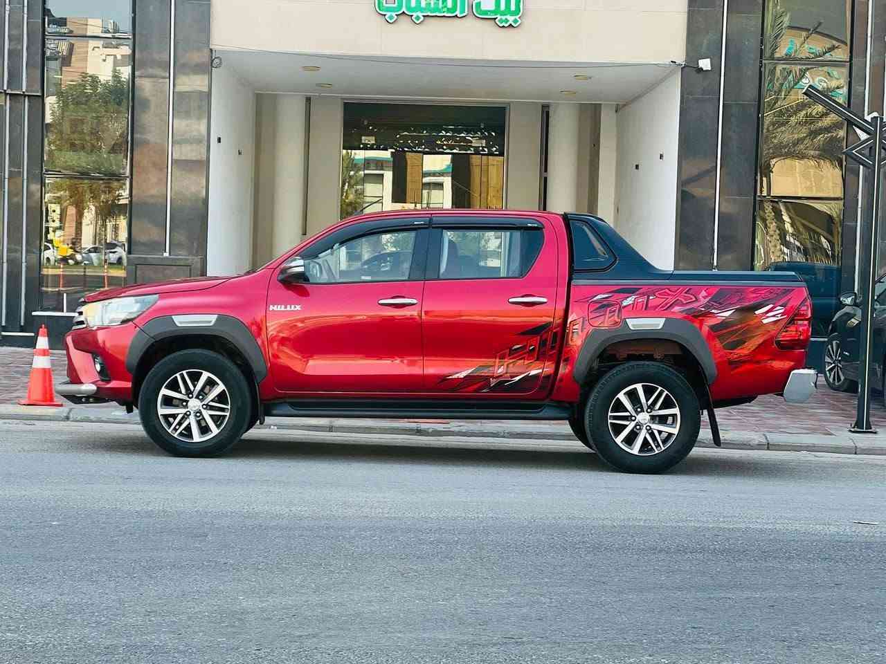 تيوتا هايلوكس مديل 2017 سعر 174 وبيه مجال رقم التلفون *********** كفاله عامه من الضربه والصبغ والتبديل والبارد مواصفات نضام يكو تحكم ستيرن زراق لايت مري شفط فر ويل حساسات خلفيه مثبت سرعه مانع نزلاق شاشه كامره خلفيه مري كهربائي مكينه كاز مكينه وكير مكفولات حداديه جديده تخم تاير تبريد شغال رقم أربيل  دولي السنوية ل 31  تحويل وكالة جديده وجاهزه وأي نقص مابيهه مكان سياره كربلاء
