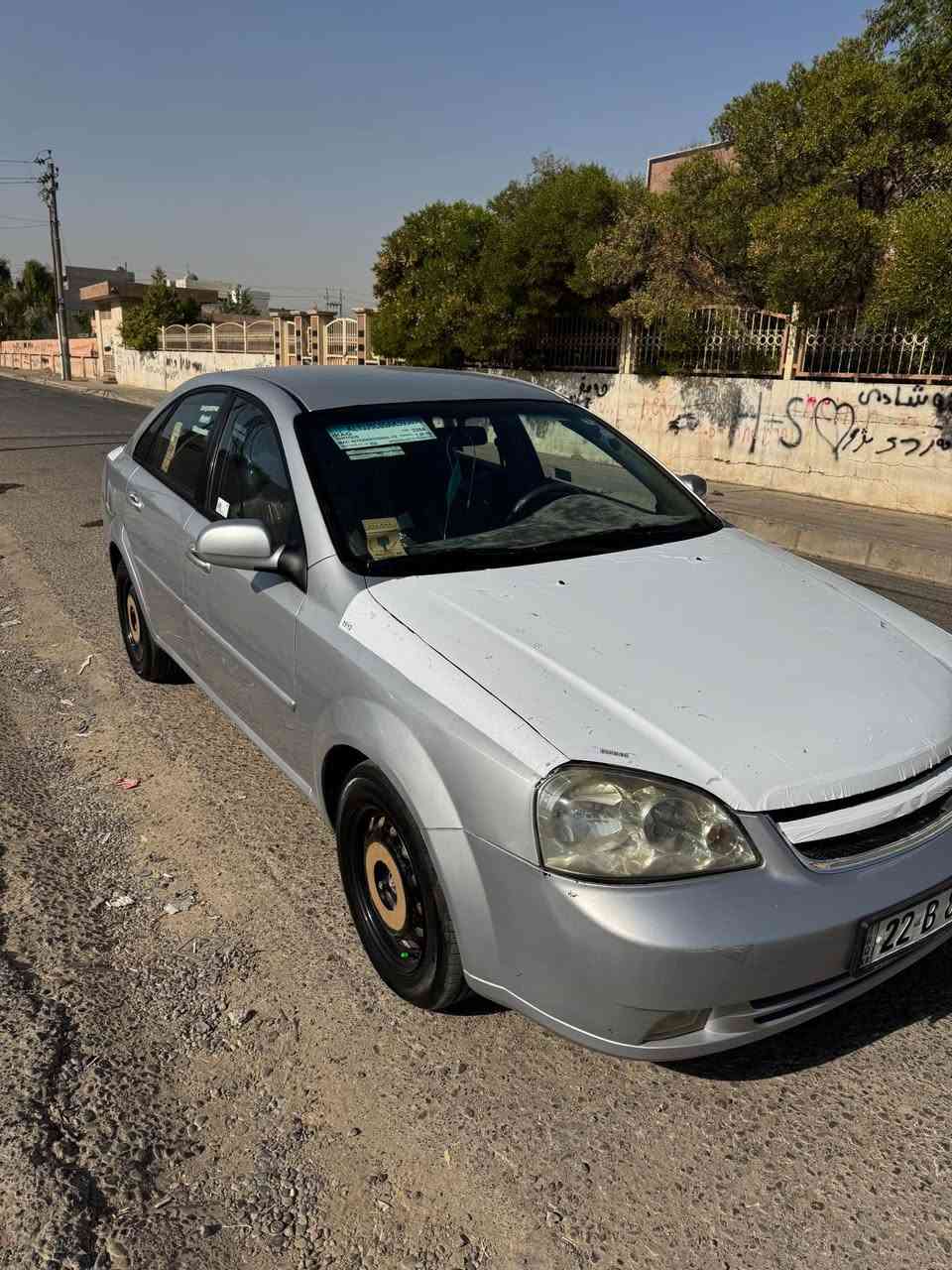 Optra2009گێر تۆماتیک بۆنیتی بۆیاخە بەس بەدەنەی گرتییە شانصی و بەتانە بەشەرت لەگەڵ یەک پەڵە گێر مەکینە و تەبرید بەشەرت.  4تایەی تازە بۆ بەستراوە. فەحس و هەزەی نوێیە. 193هەزار رۆییە *********** أربيل, العراق
