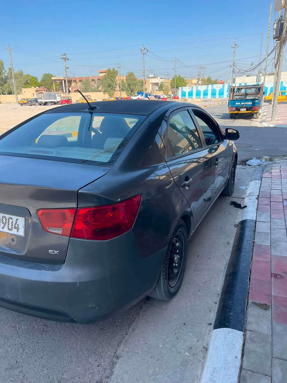 سلام عليكم فورتي ١٣ رقم بغداد بسمي مداور ثاني يوم مكينه ٢٠٠٠ تبريد شغال ٨٥ وبيه مجال مكاني كربلاء حي نصر رقمي ***********
