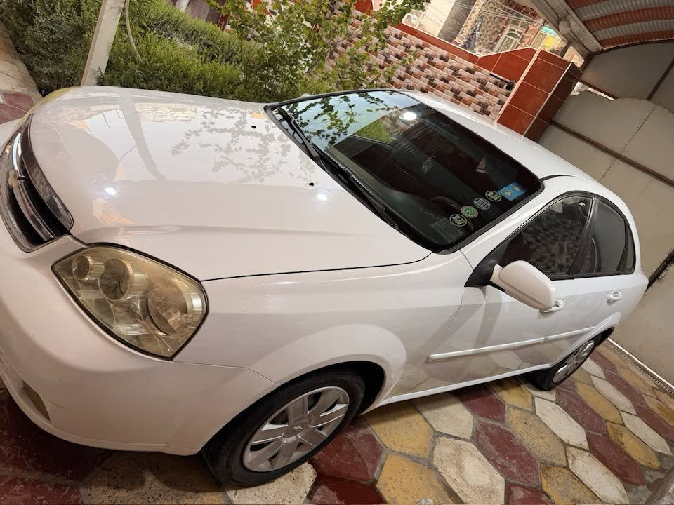 شوفليت اوبترا خليجي مديل 2011 الشركة العامة السيارة جديدة مكفولة من الضربة والتبديل والصبغ فقط موضح في الفديو شبر صبغ في الجاملغ الخلفي مكينة وكير مال حاوية جديدات 
تخم تاير جديد 
تبريد ثلج 
شاشة أندرويد 
منظومة زنون كاملة عالي ناصي اصلي 
العنوان الحلة شارع 60 
السعر //75 
للتواصل ابو كرار 
*********** 
***********
