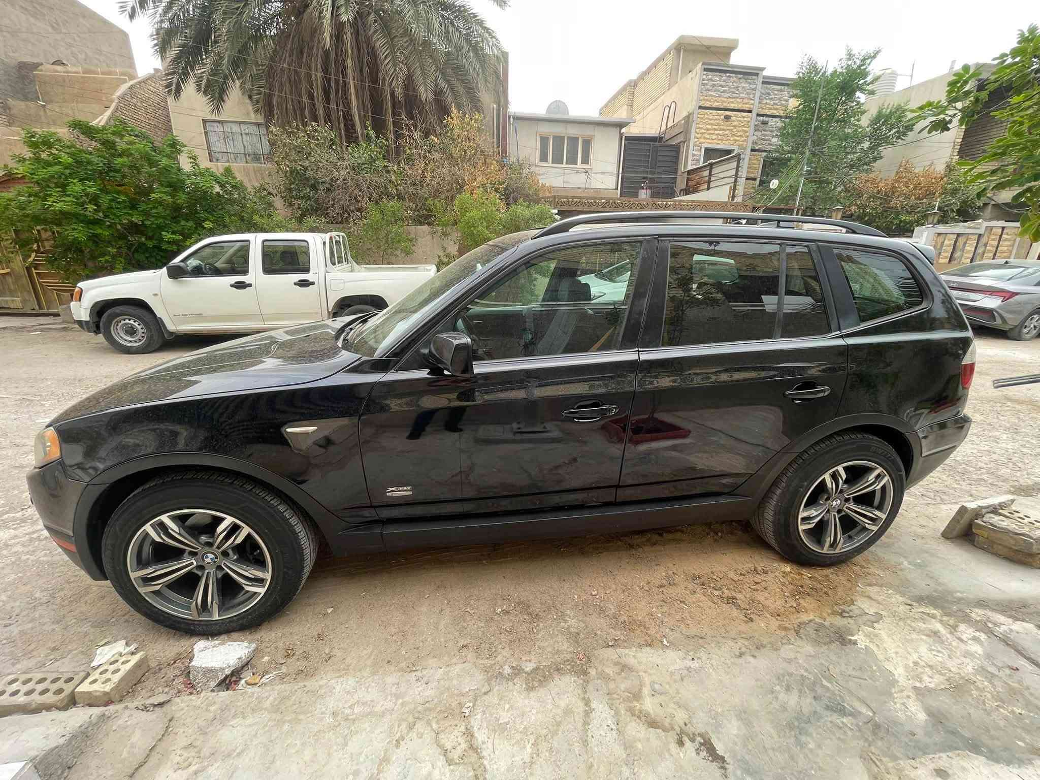 السلام عليكم 
X3
للبيع موديل 2009
محرك n52
فول مواصفات واحد على واحد 
تبريد  
حداديه 100/100
رقم بغداد بسمي  
بدون اي ضرر 
فقط صبغ للجمالية اثر جراد وصبغ جديد 
نضافه السياره 100/100 
كشنات كهرباء تدفئه تبريد 

مكان السياره بغداد حي الاعلام 
السعر 85 
***********
