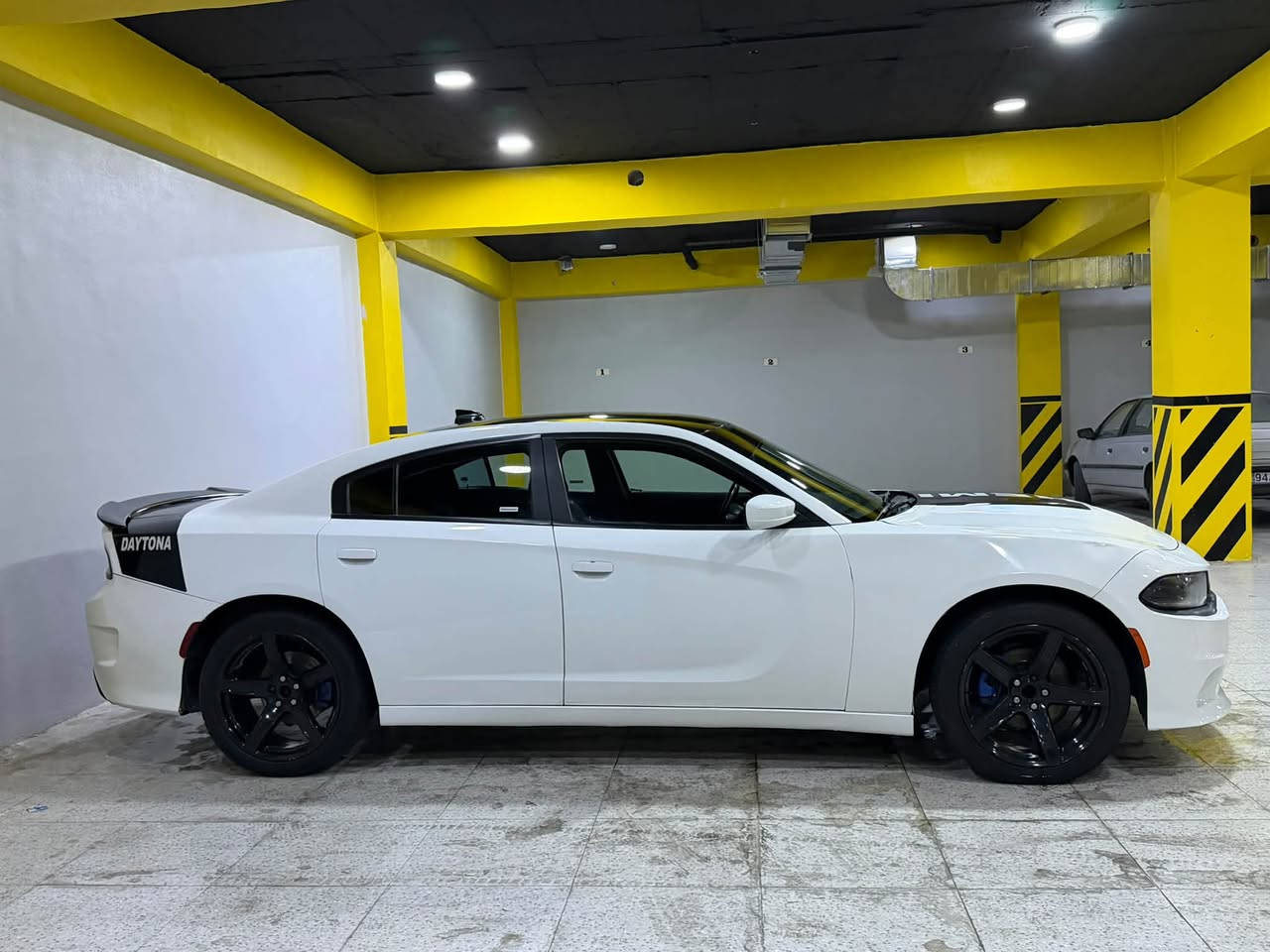 دودج تشارجر SXT • ٣.٦ V6 • ٦٧٠٠٠ كم