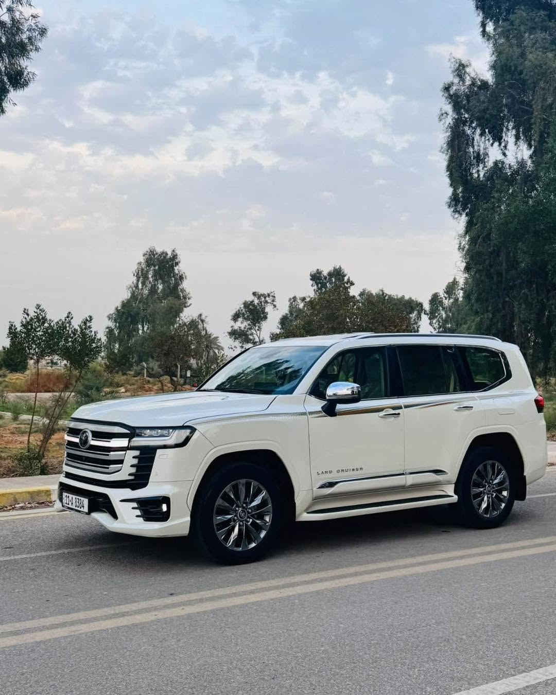 لاندكروز VX • موديل 2024 • ماشي 49 الف